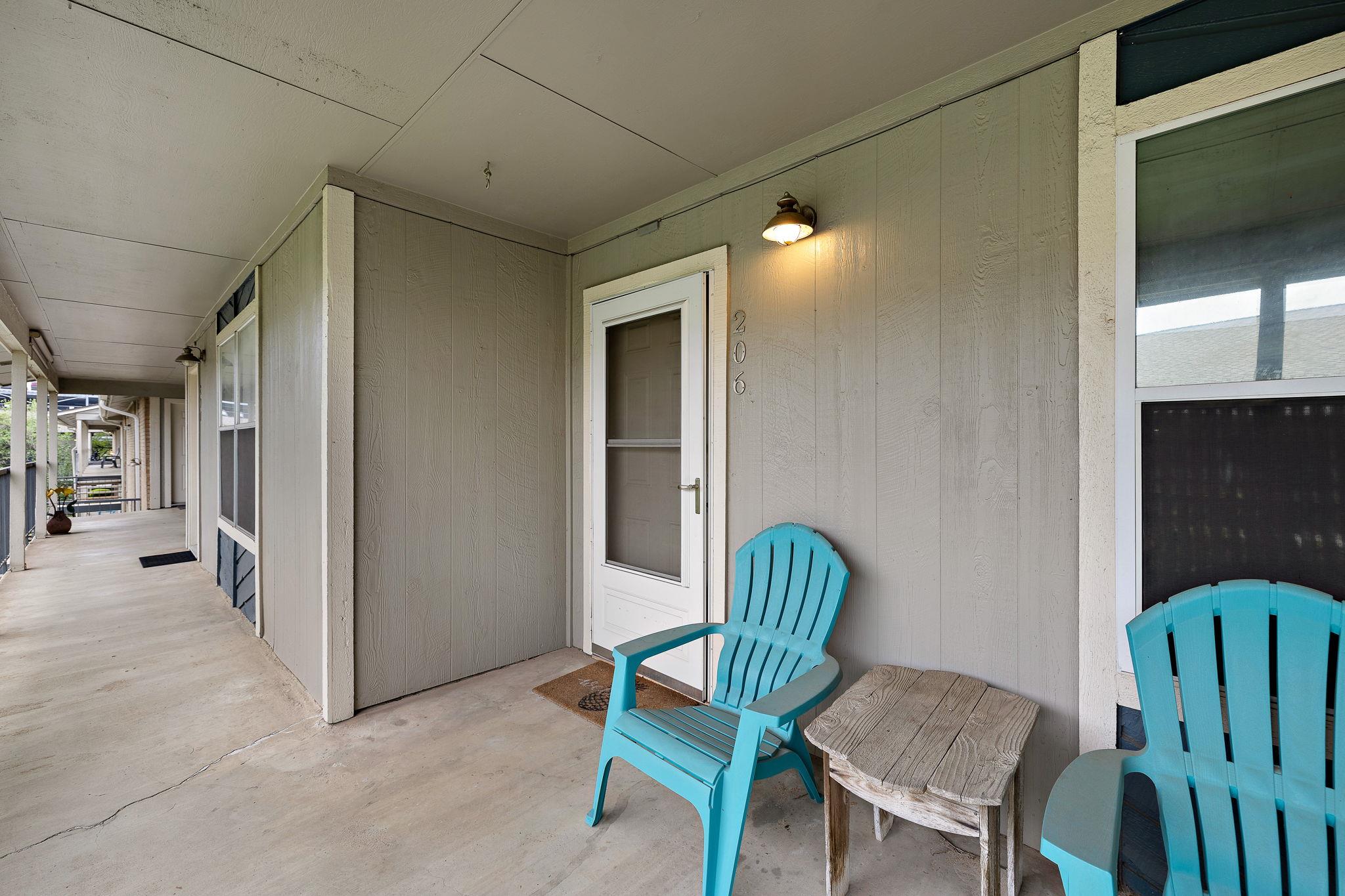 2450 Ashdale Dr # D-206, Austin, TX 78757