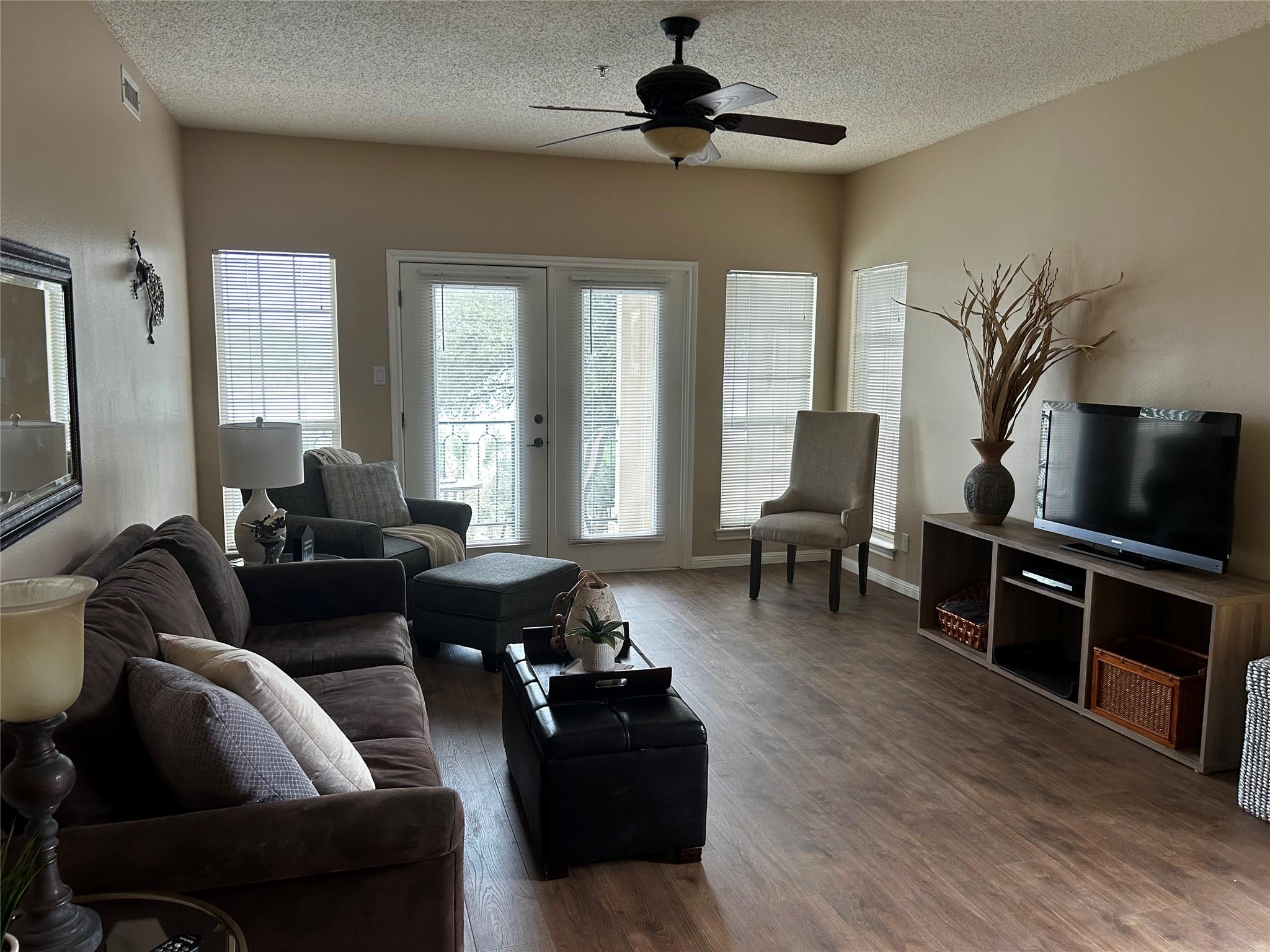 3404 American Dr # 1225, Lago Vista, TX 78645