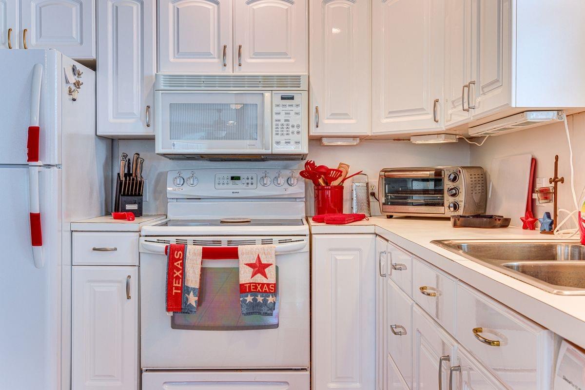 603 Waterway Ln, Burnet, TX 78611