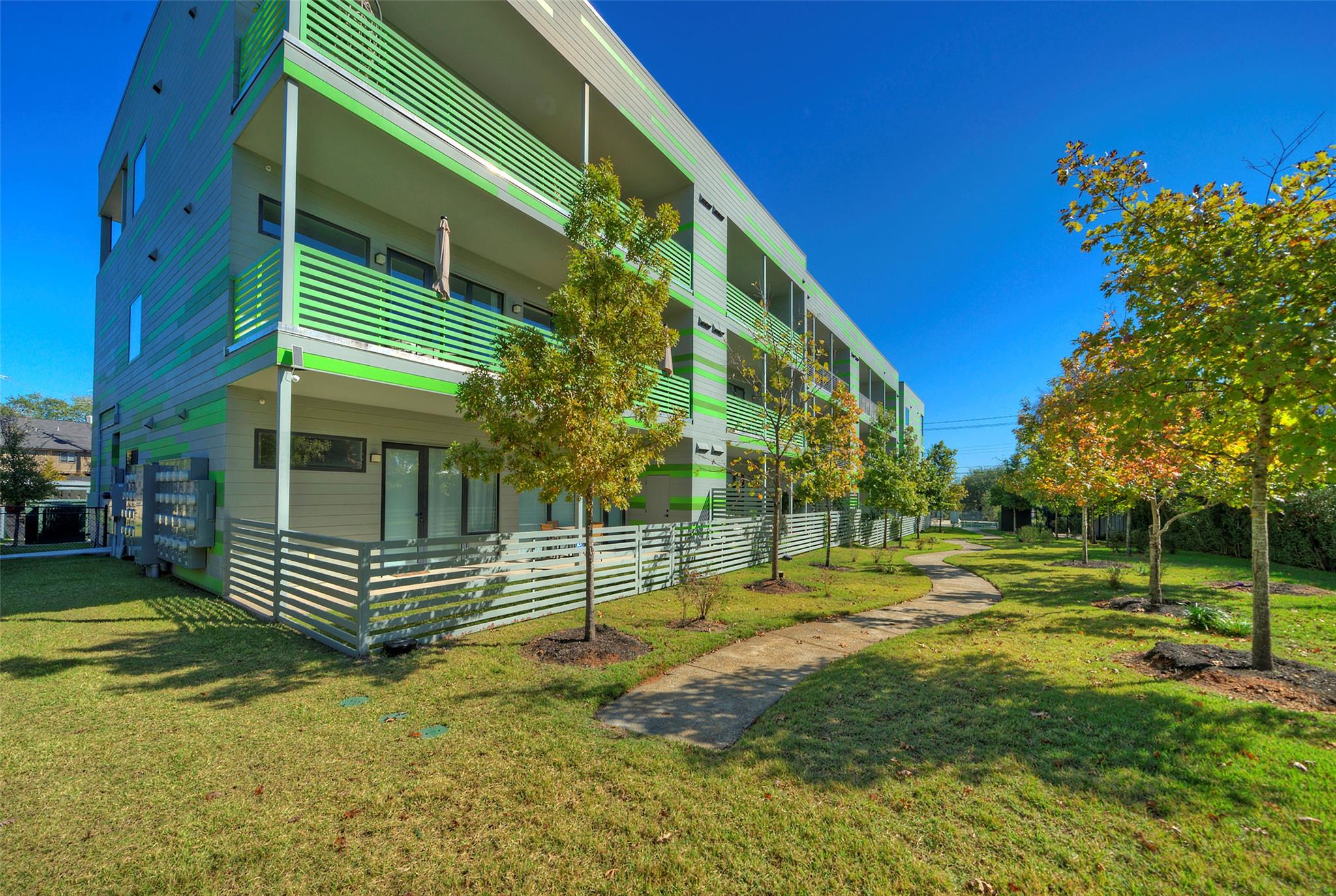 4004 Banister Ln # 207, Austin, TX 78704