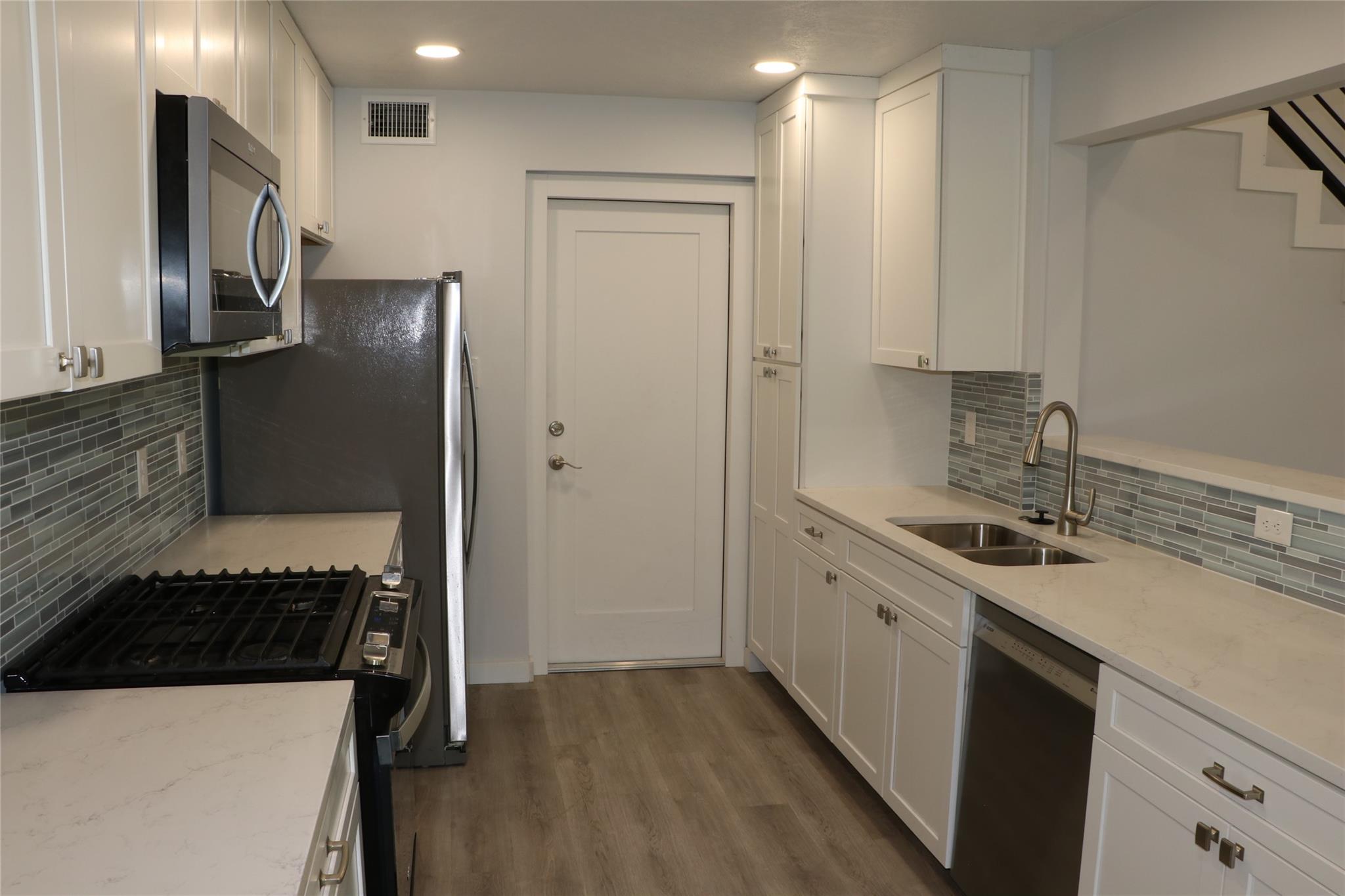 8903 Mesa Dr # A, Austin, TX 78759