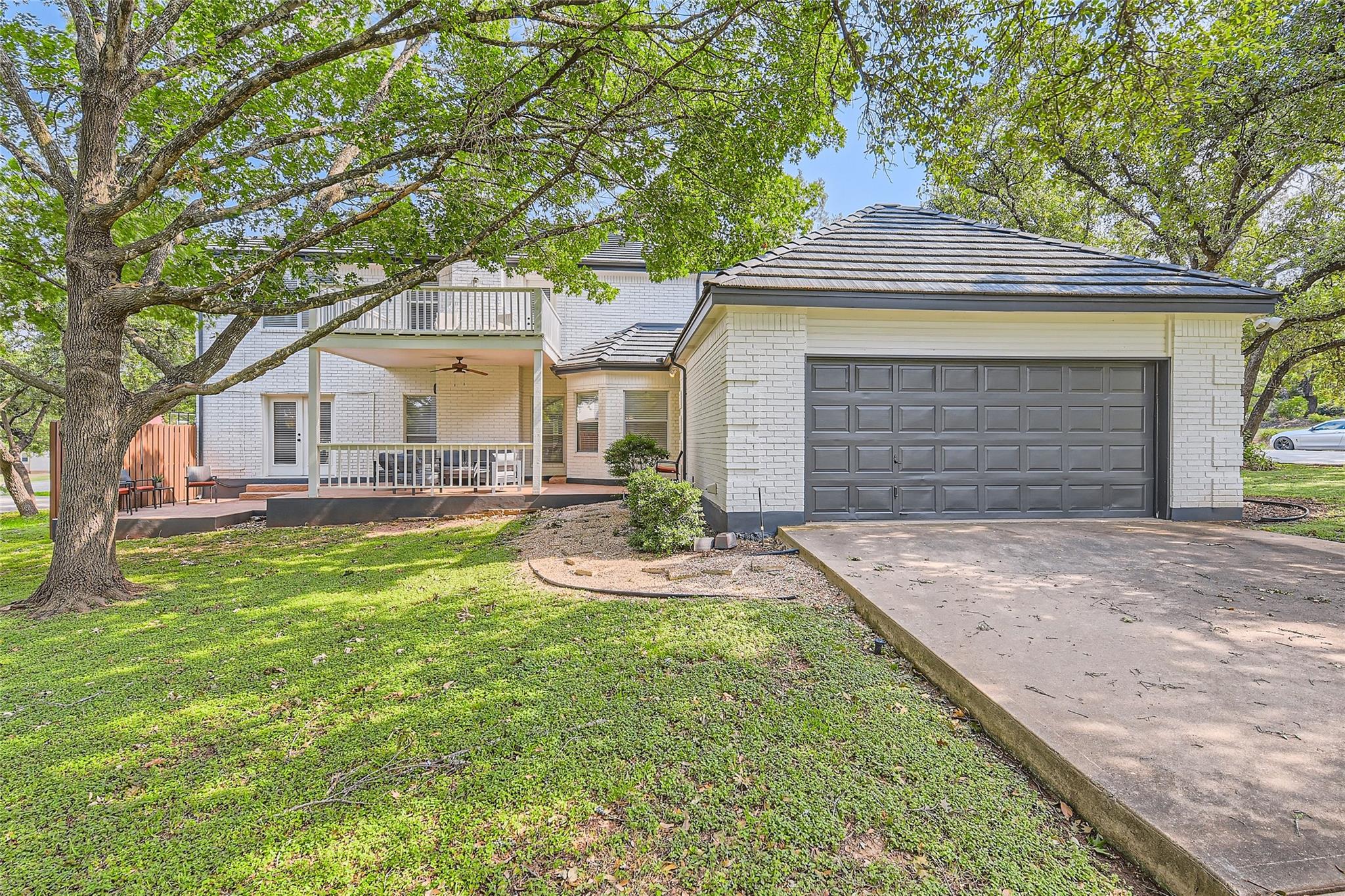 1918 Lakeway Blvd, Lakeway, TX 78734