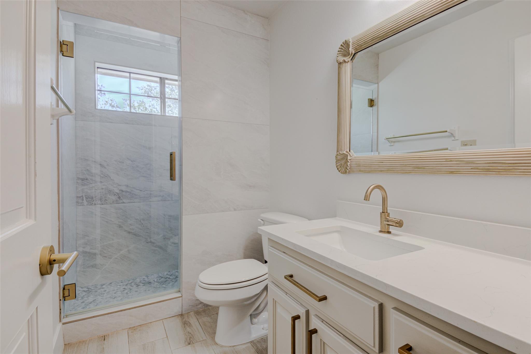 604 Oakwood Dr, Buda, TX 78610