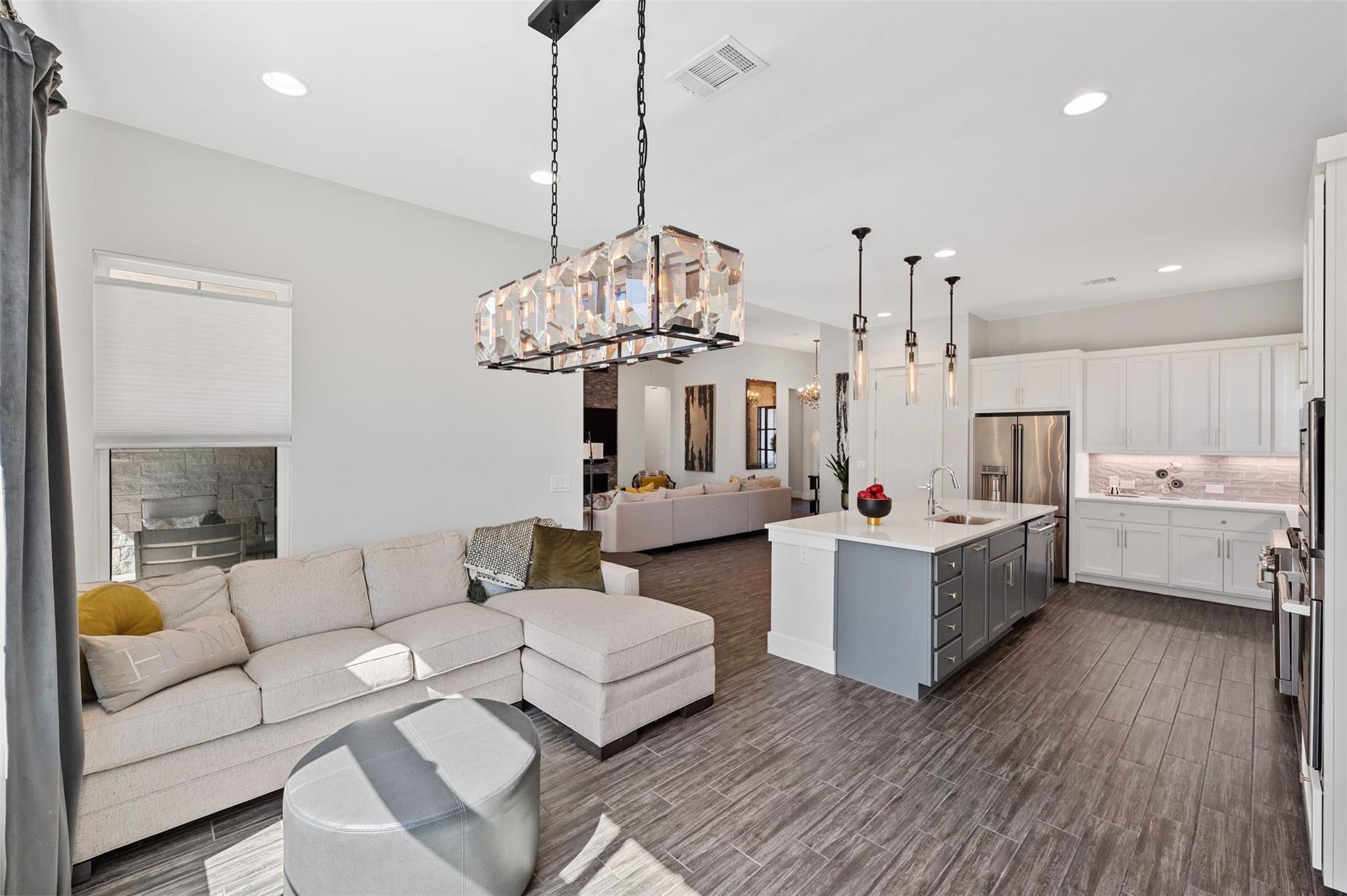 4101 Isadora Dr, Bee Cave, TX 78738