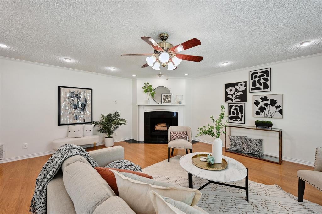 2406 Burly Oak Dr, Austin, TX 78745