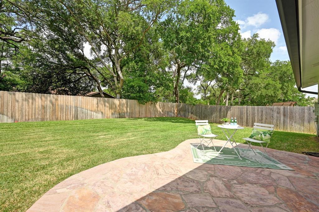 2406 Burly Oak Dr, Austin, TX 78745