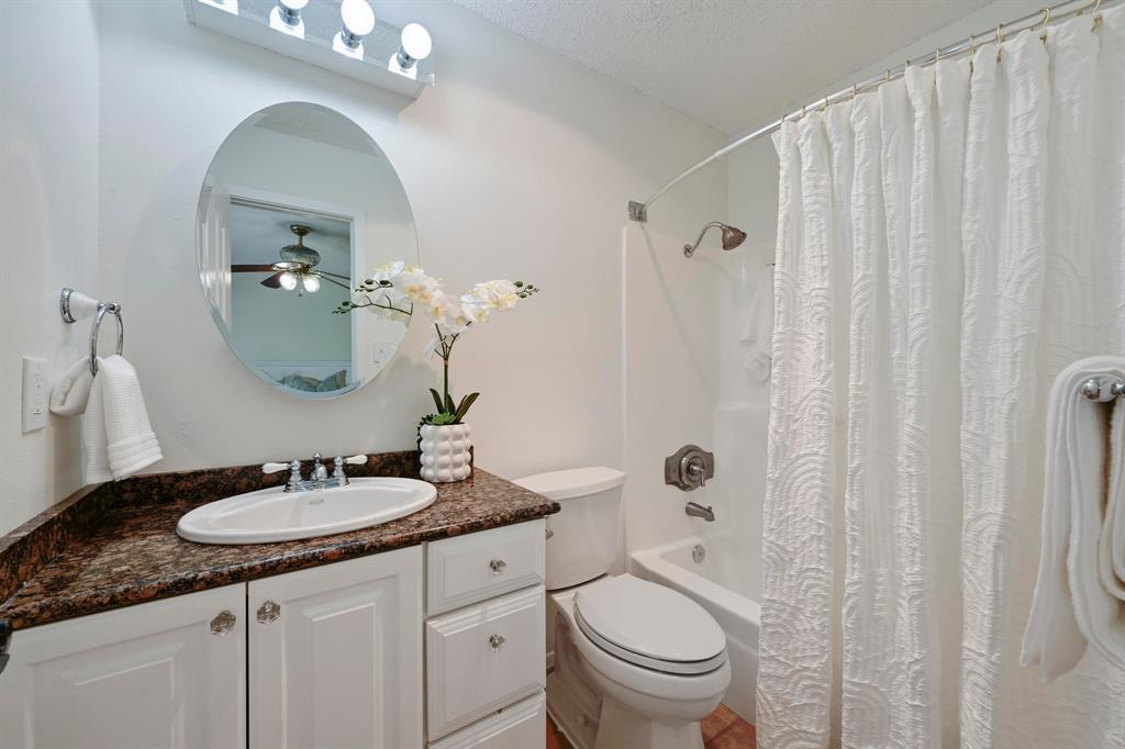 2406 Burly Oak Dr, Austin, TX 78745