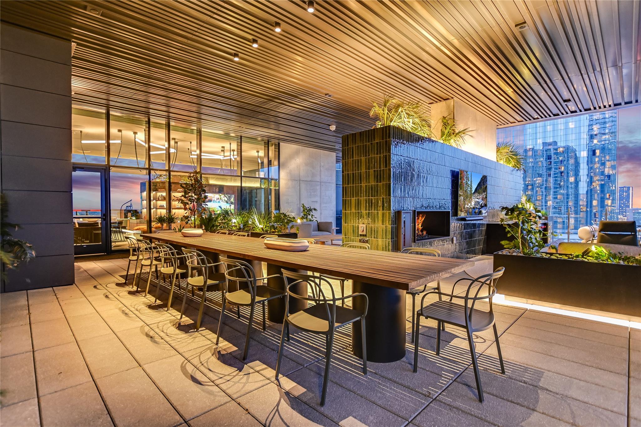 610 Davis St # 4906, Austin, TX 78701