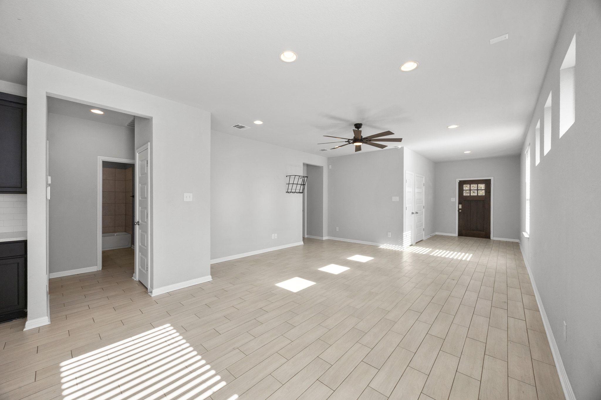 225 Unforgiven Ln, Jarrell, TX 76537