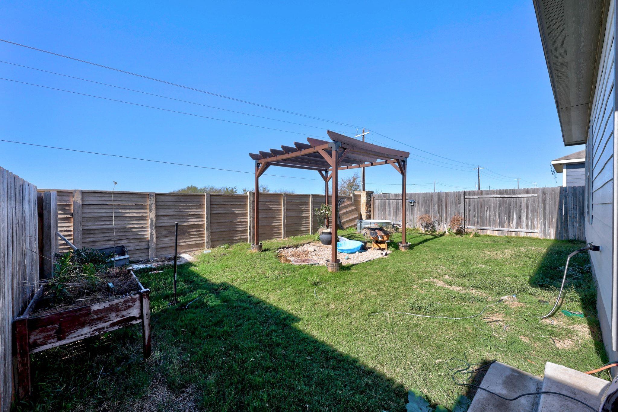 225 Unforgiven Ln, Jarrell, TX 76537