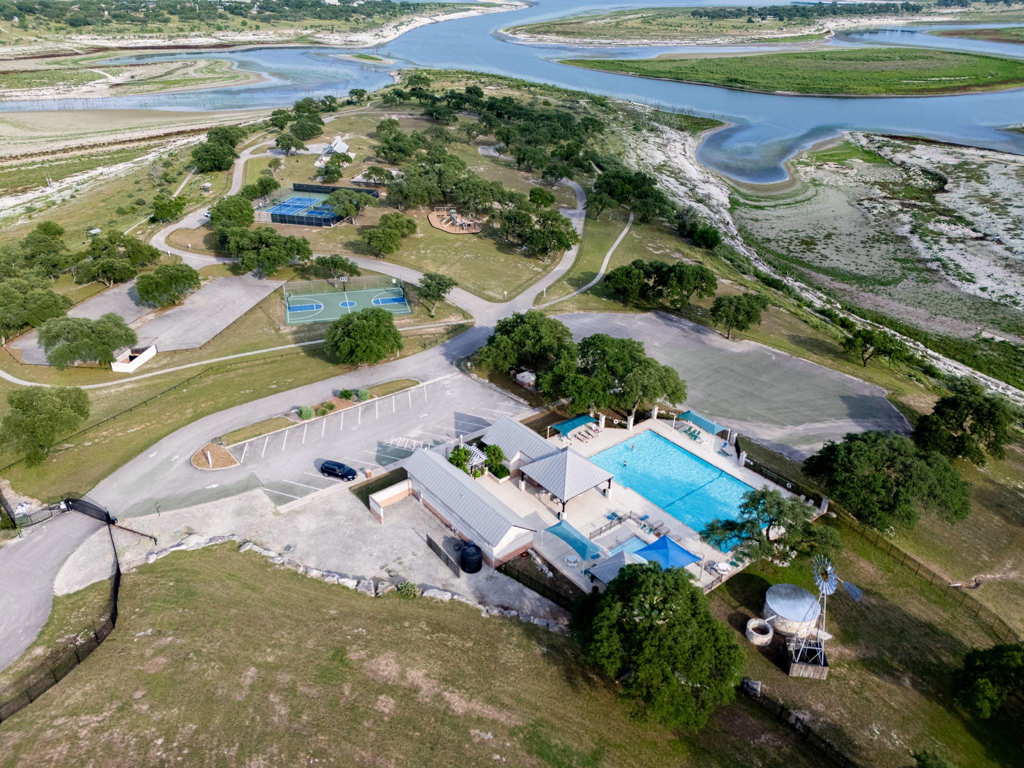 346 Blackbird Dr, Spring Branch, TX 78070