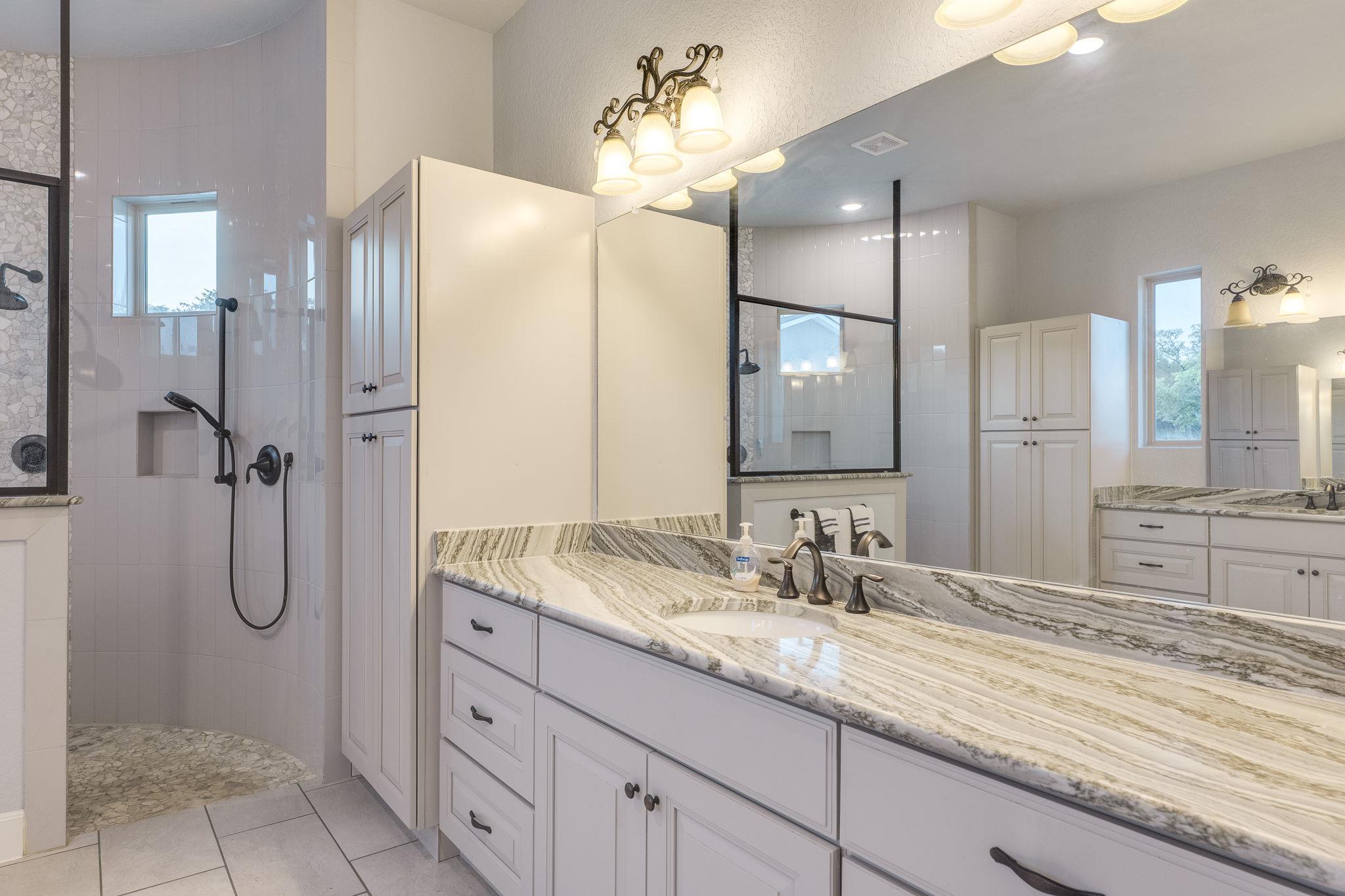 346 Blackbird Dr, Spring Branch, TX 78070