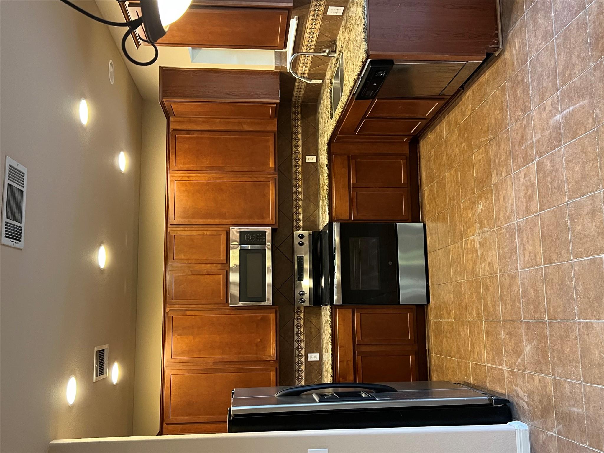 30003 Bumble Bee Dr, Georgetown, TX 78628