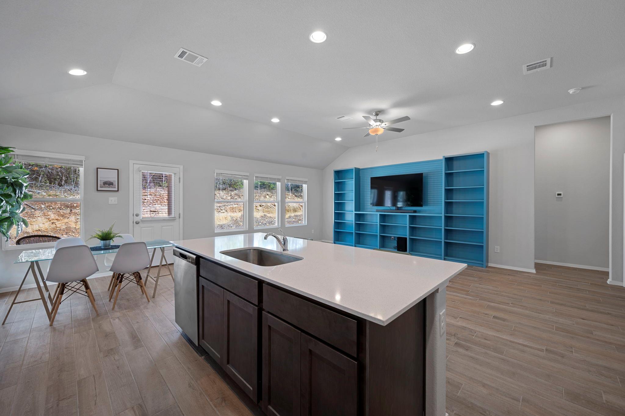 21600 O'Henry Ave, Lago Vista, TX 78645