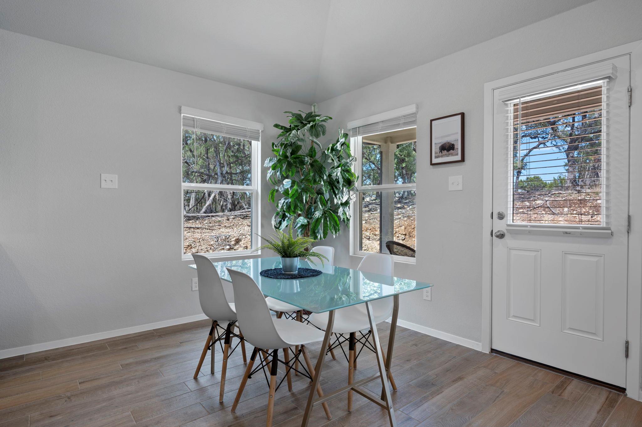 21600 O'Henry Ave, Lago Vista, TX 78645