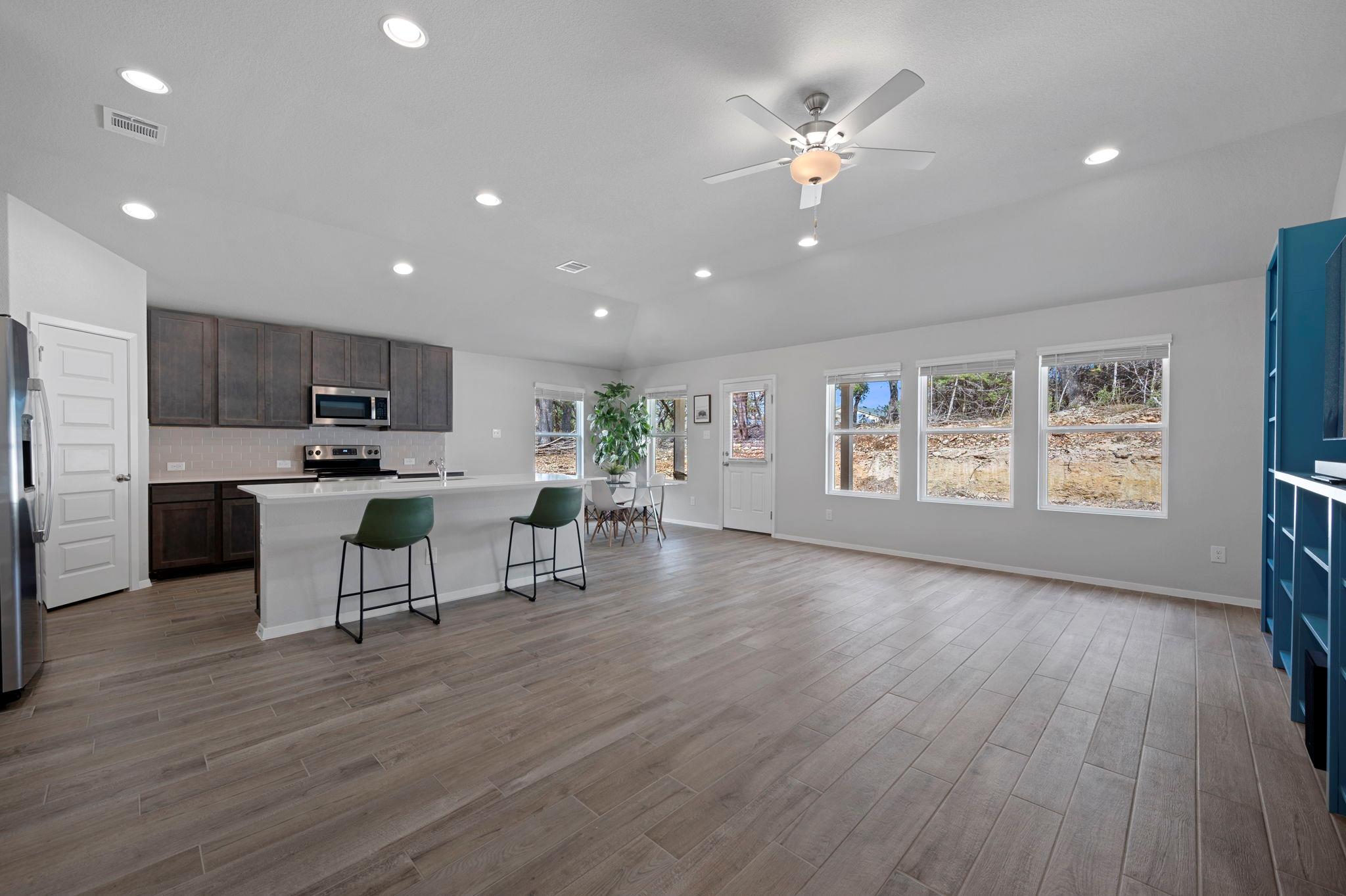 21600 O'Henry Ave, Lago Vista, TX 78645