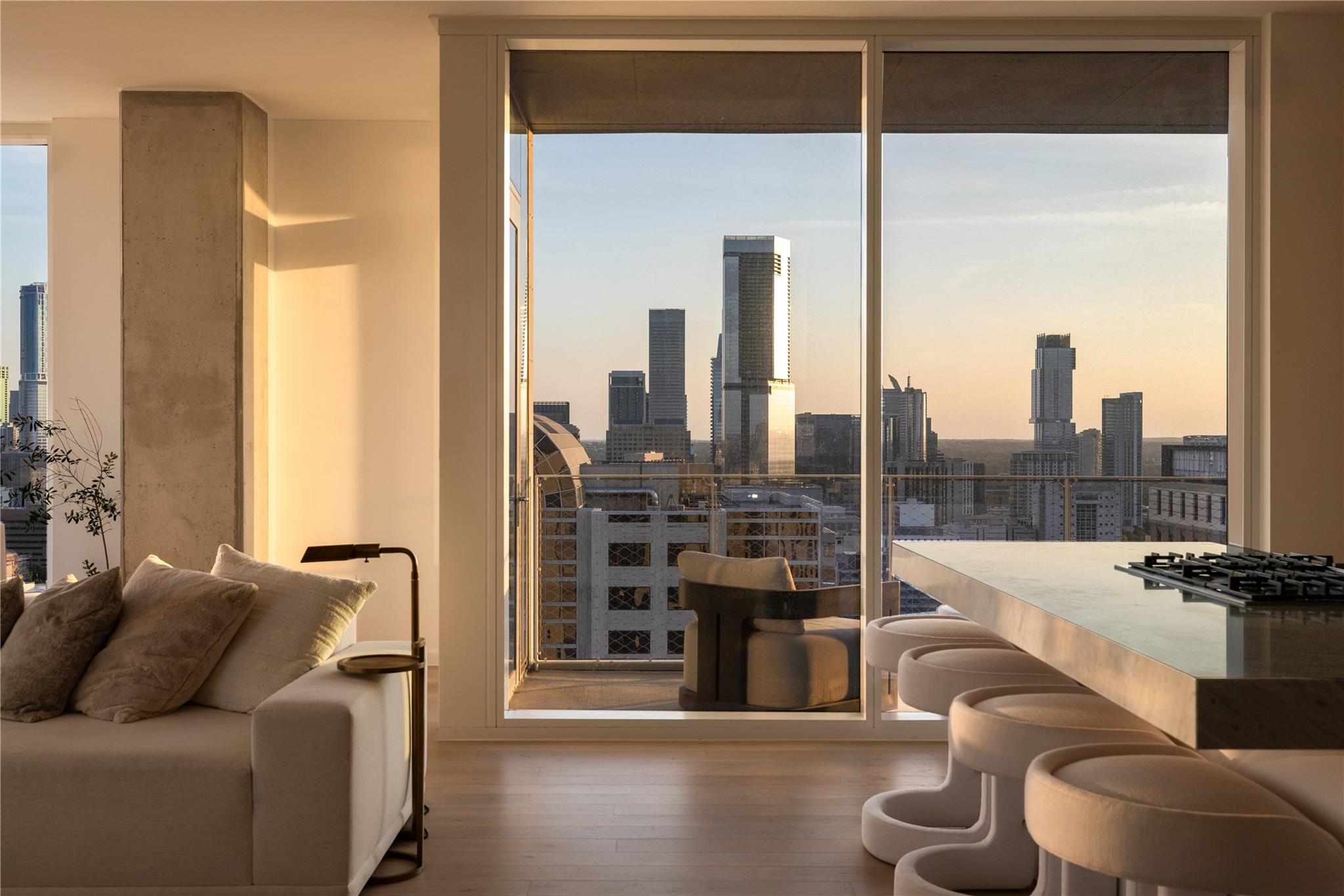 313 W 17th St # 2007, Austin, TX 78701