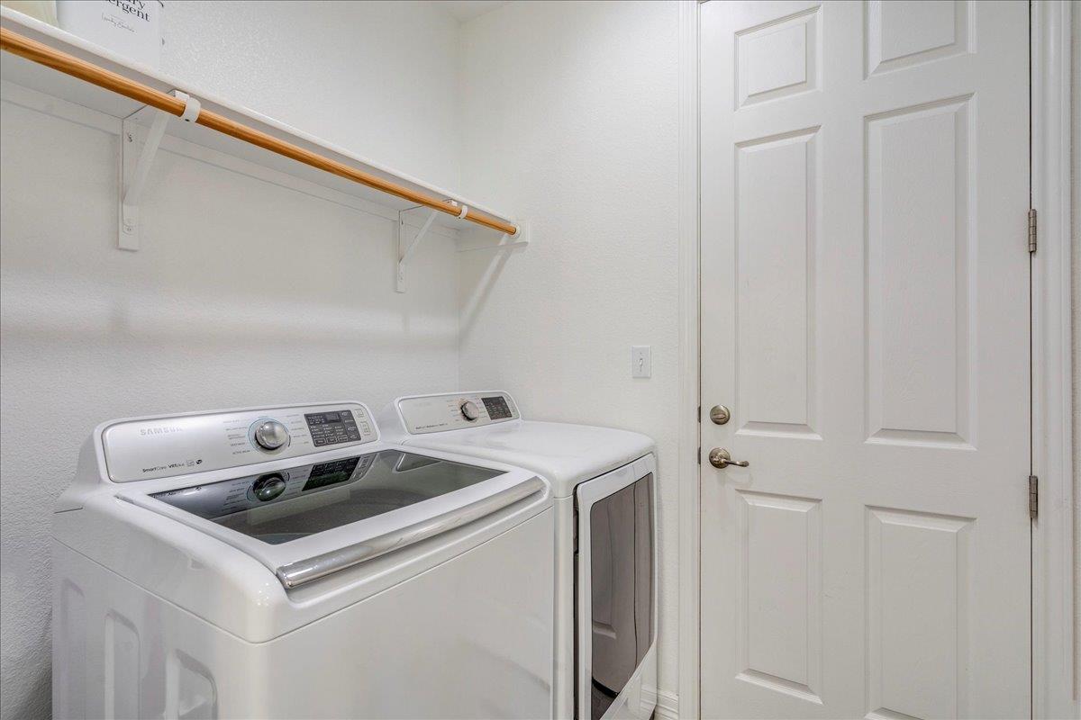 19619 Summit Glory Trl, Spicewood, TX 78669