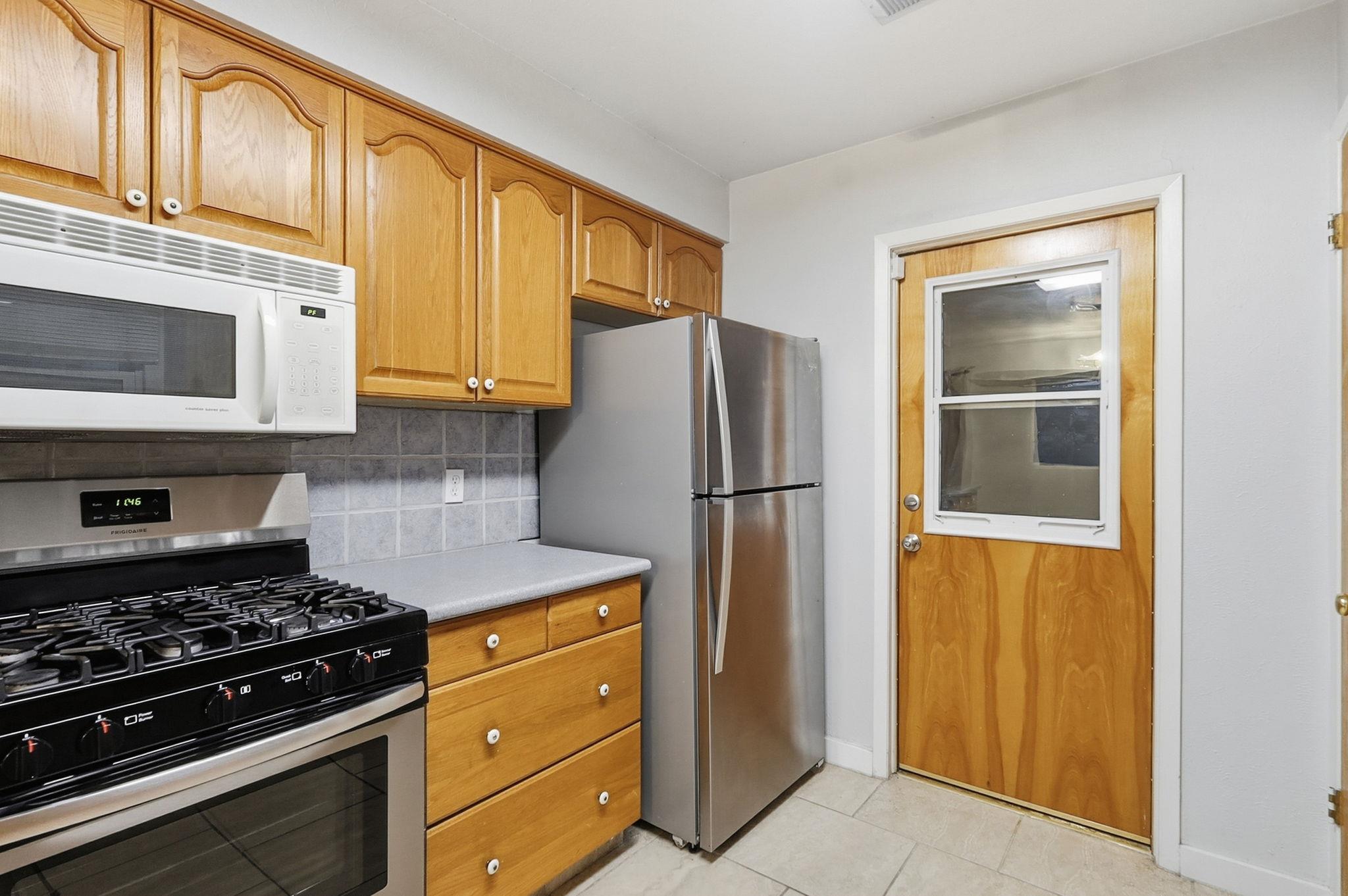 7903 Woodcroft Dr, Austin, TX 78749