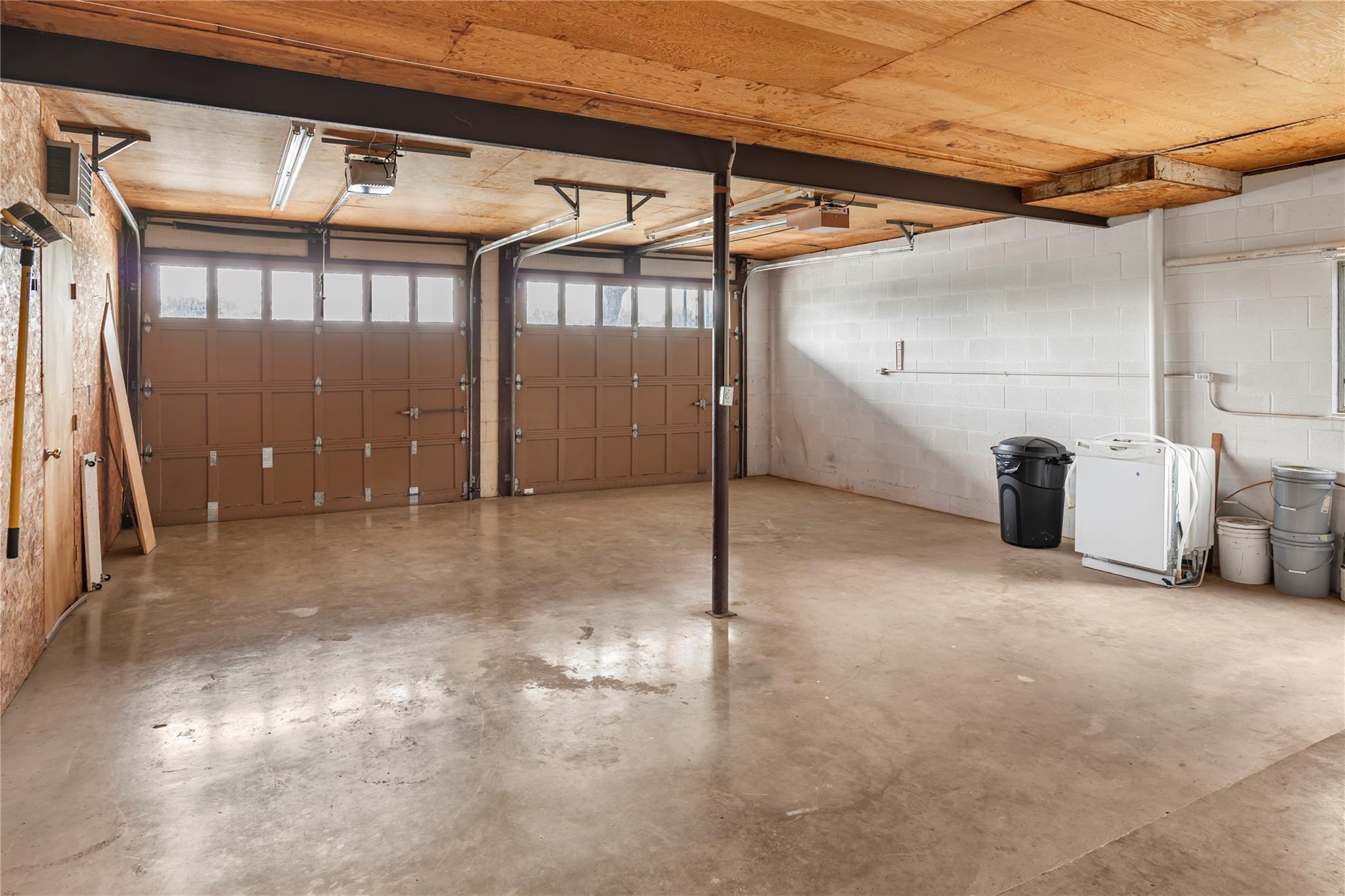 1191 Dawnridge Dr, Canyon Lake, TX 78133