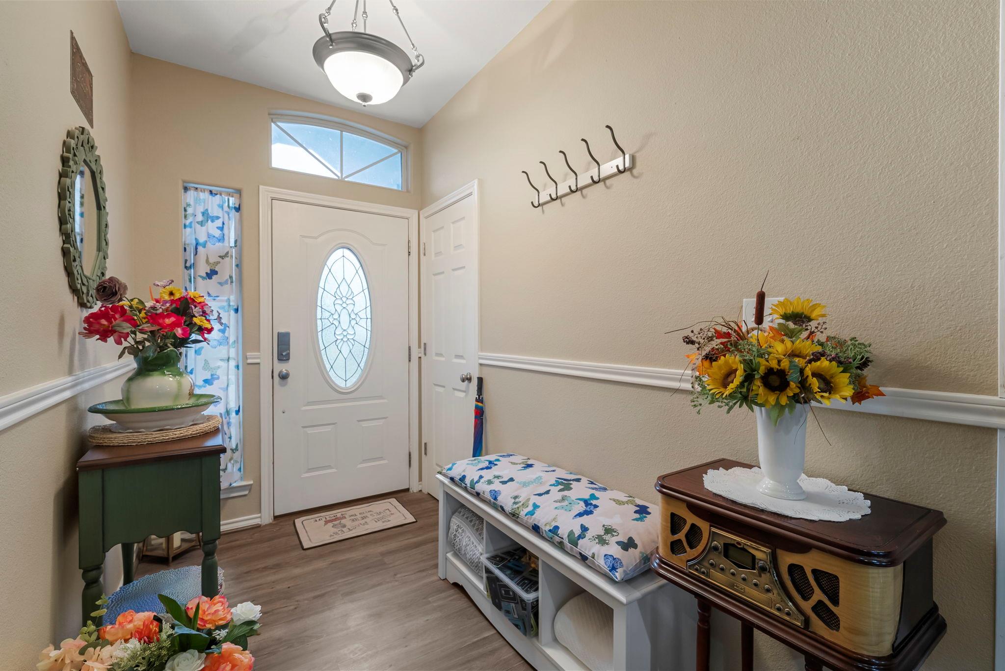 107 Frederick Ln, Thorndale, TX 76577