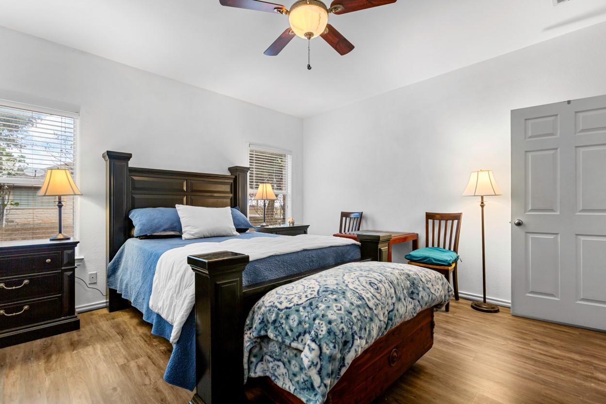 107 Frederick Ln, Thorndale, TX 76577