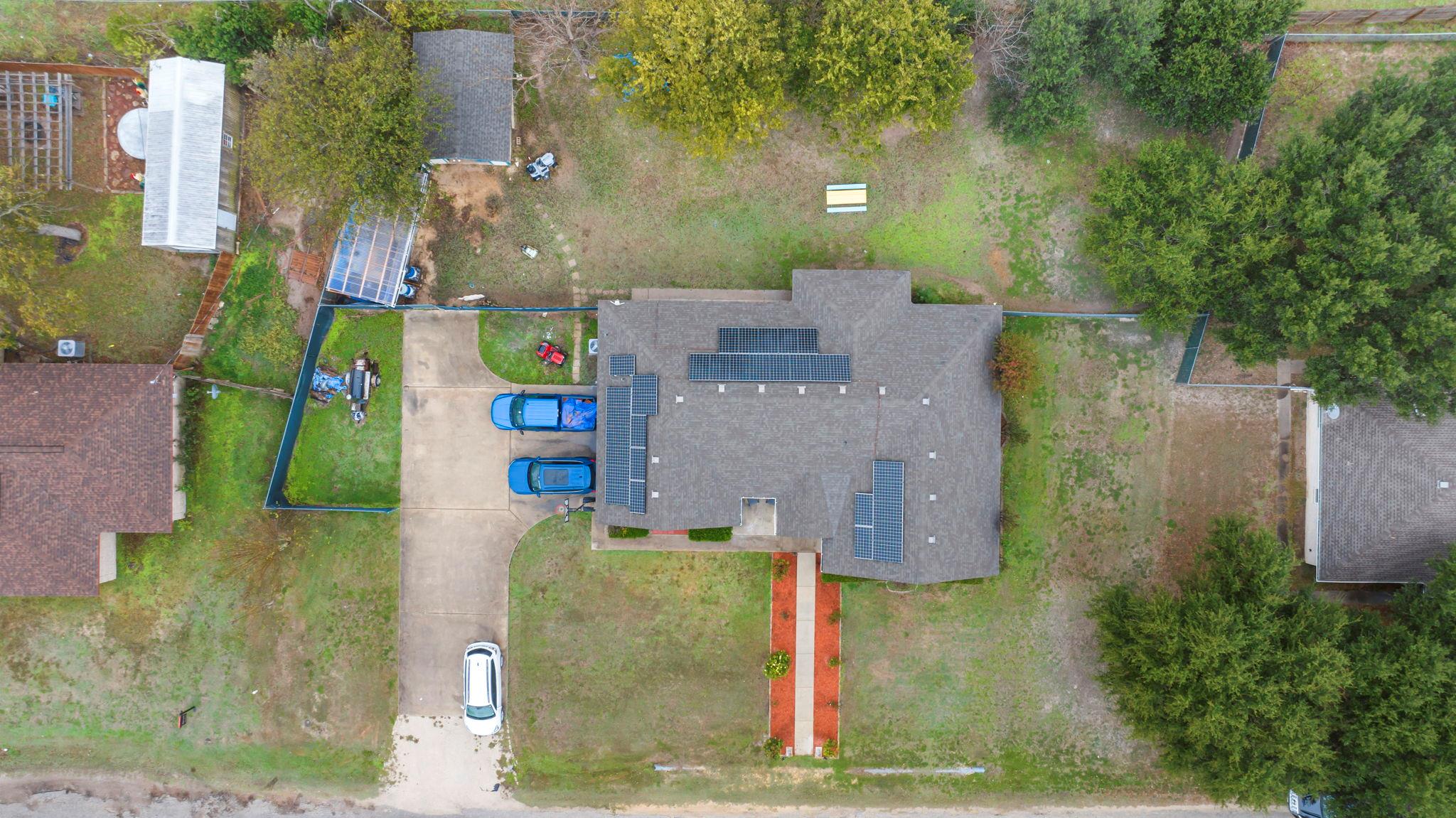 107 Frederick Ln, Thorndale, TX 76577