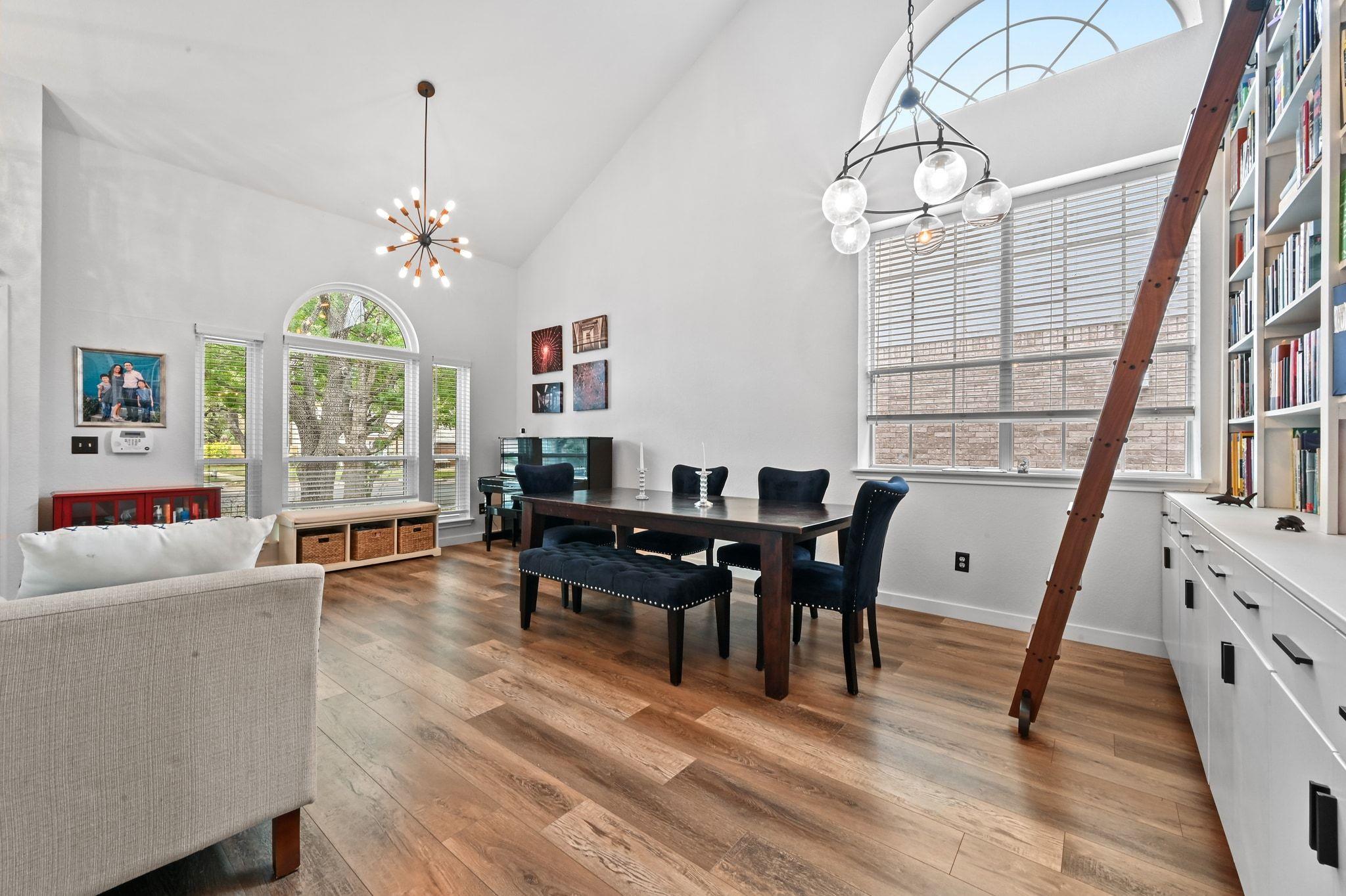 6609 W Oasis Dr, Austin, TX 78749