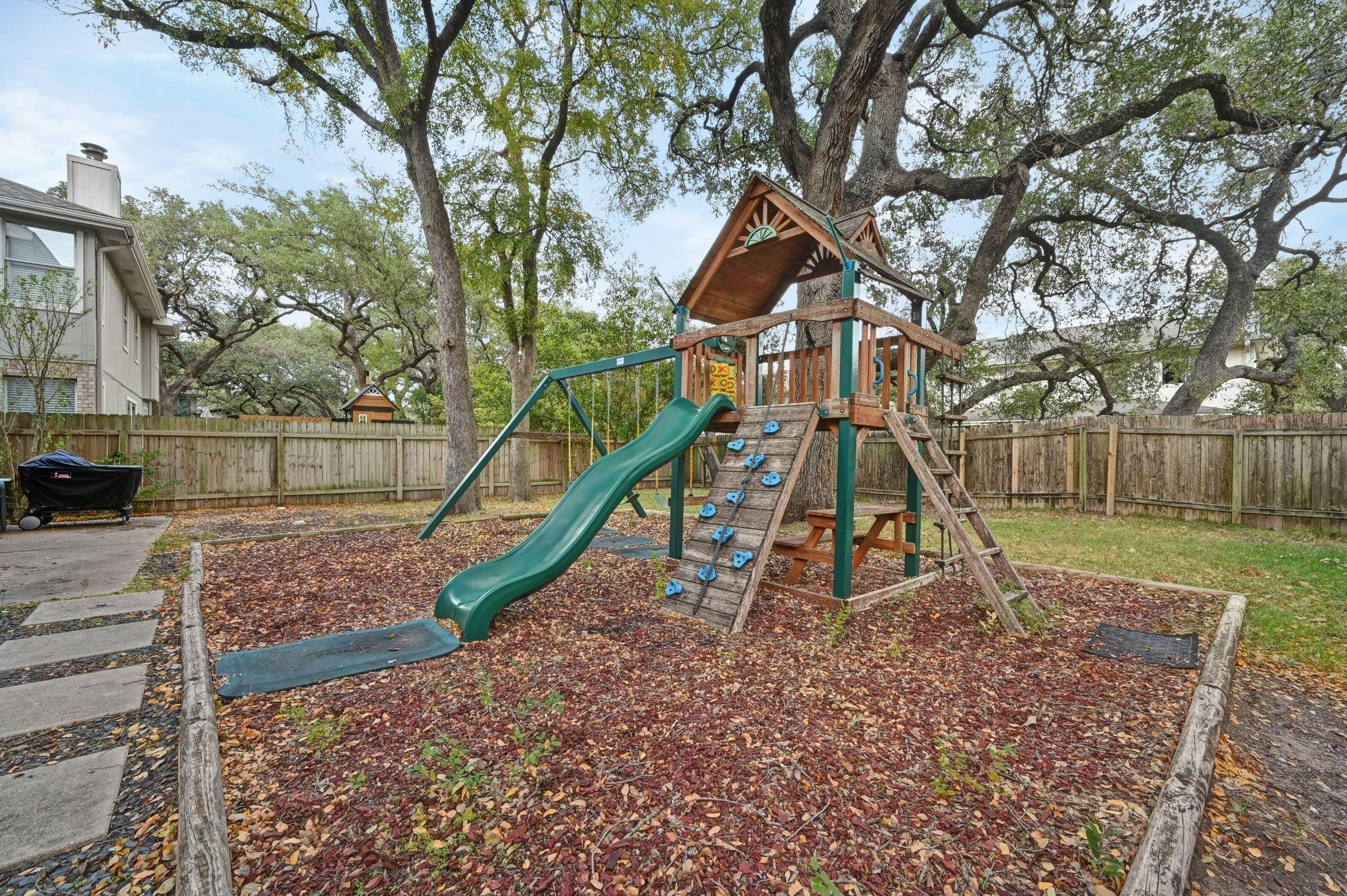 6609 W Oasis Dr, Austin, TX 78749