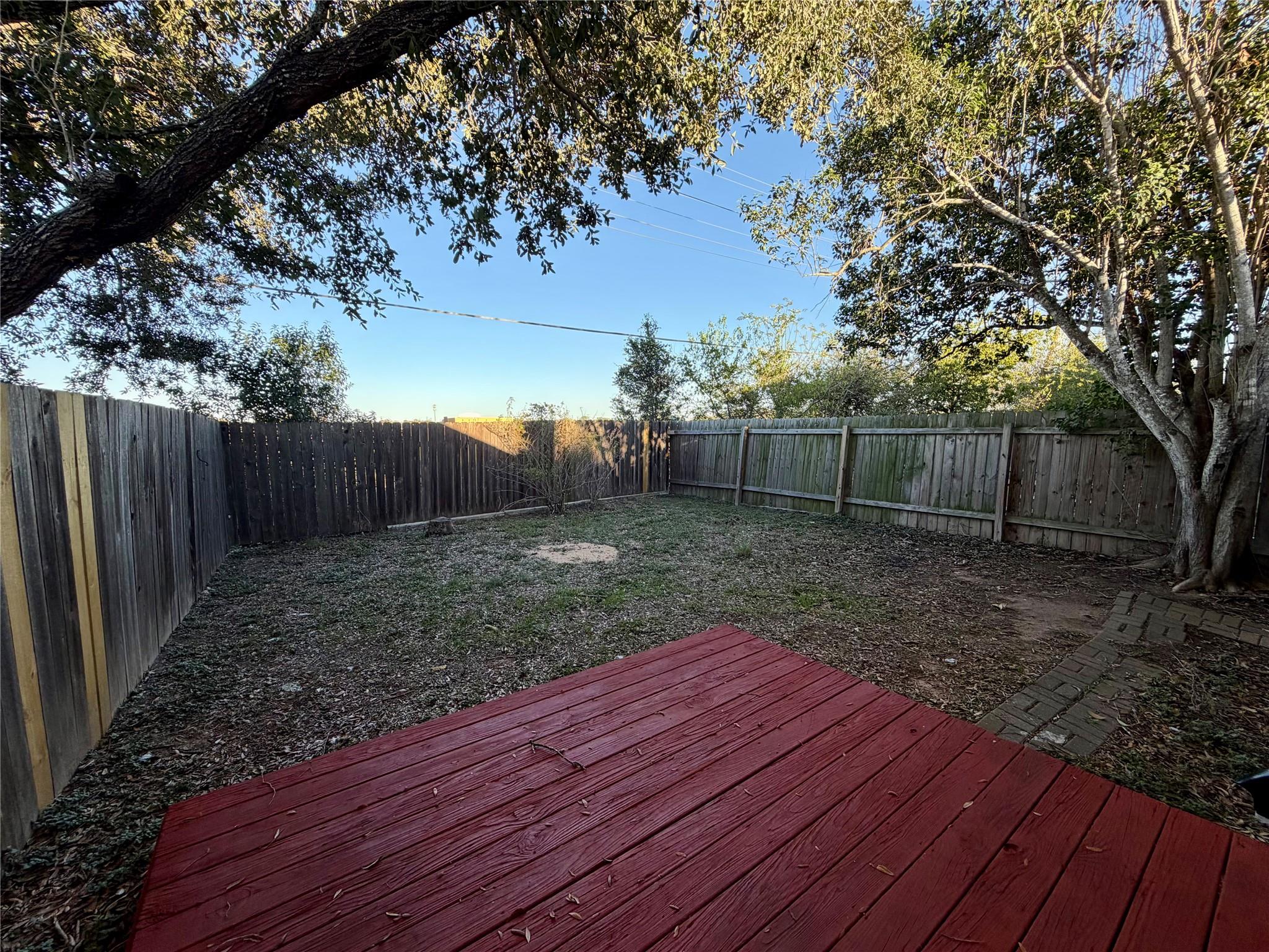 1510 S Medina St # B, Lockhart, TX 78644