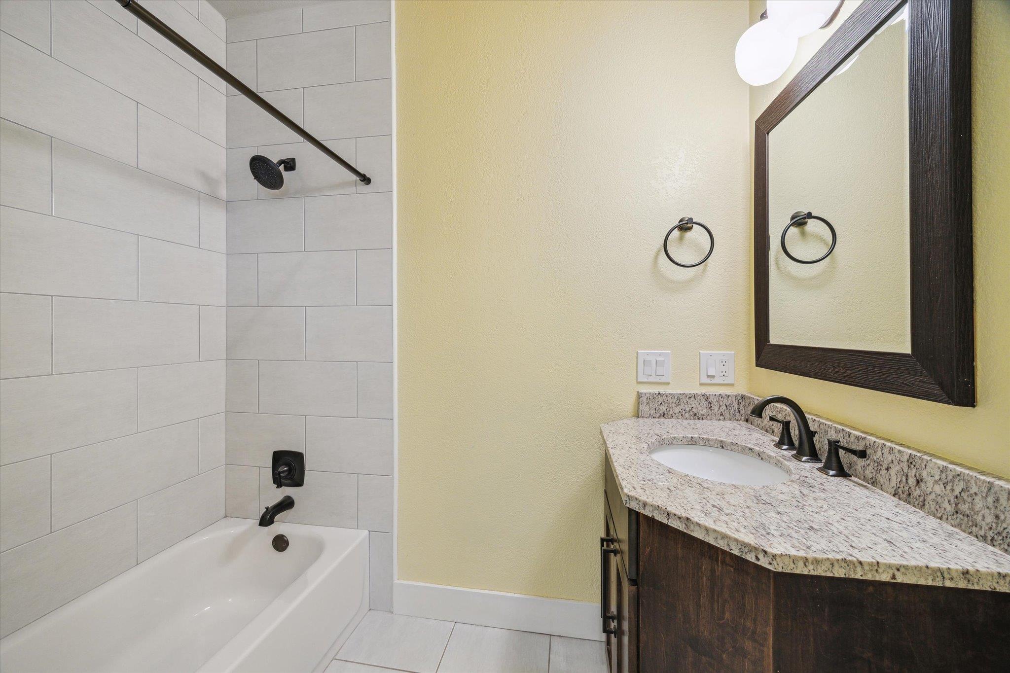 1509 Hill Top Dr, Granite Shoals, TX 78654