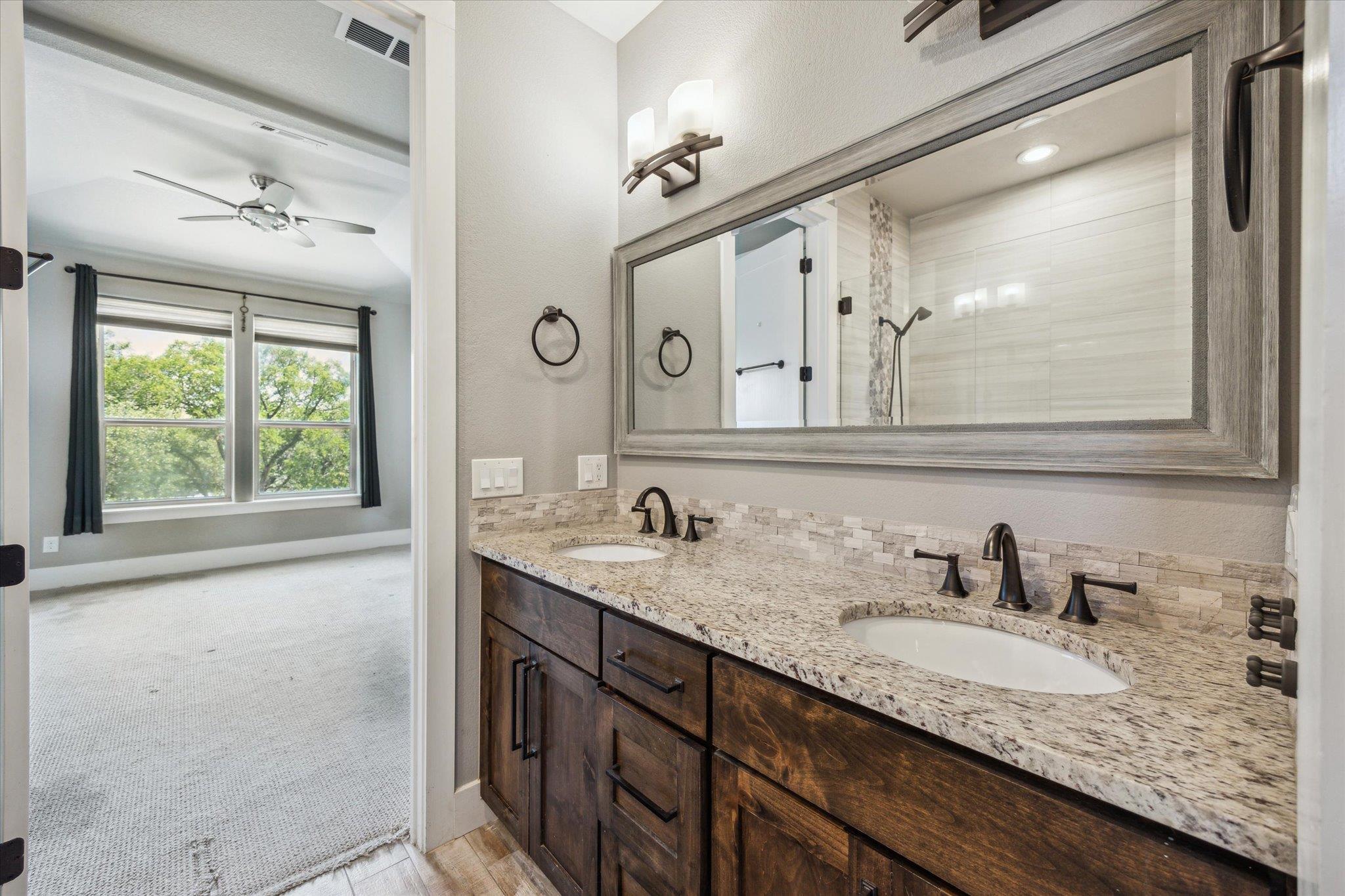 1509 Hill Top Dr, Granite Shoals, TX 78654