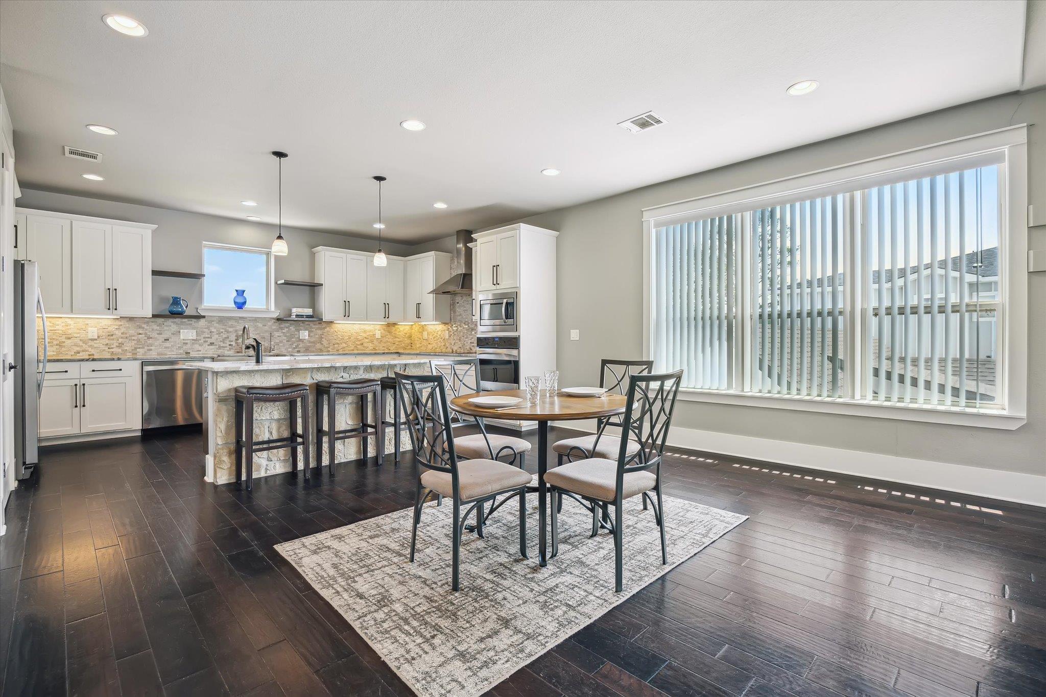 1509 Hill Top Dr, Granite Shoals, TX 78654