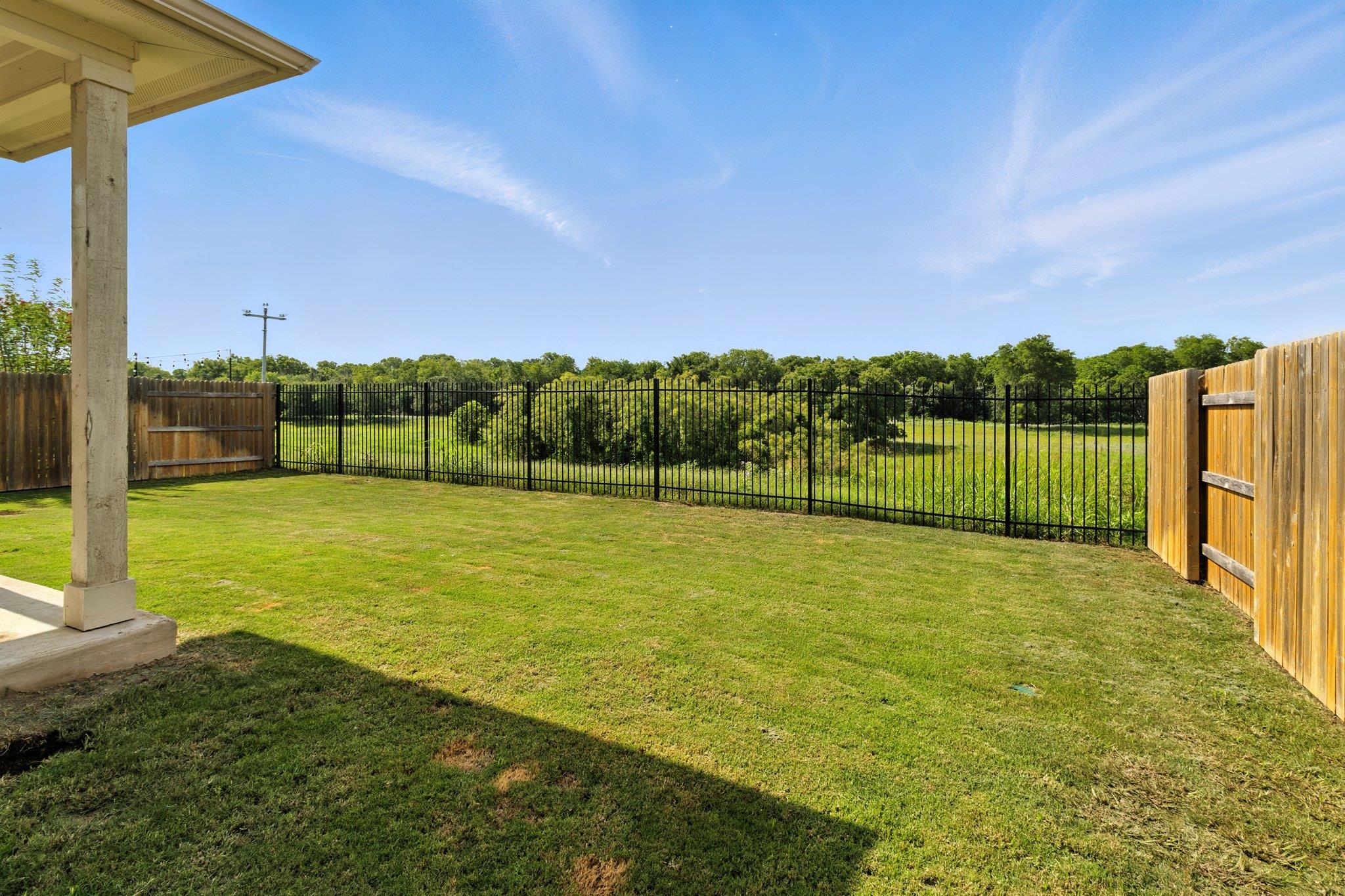211 Rainmaker Ln, Bastrop, TX 78602