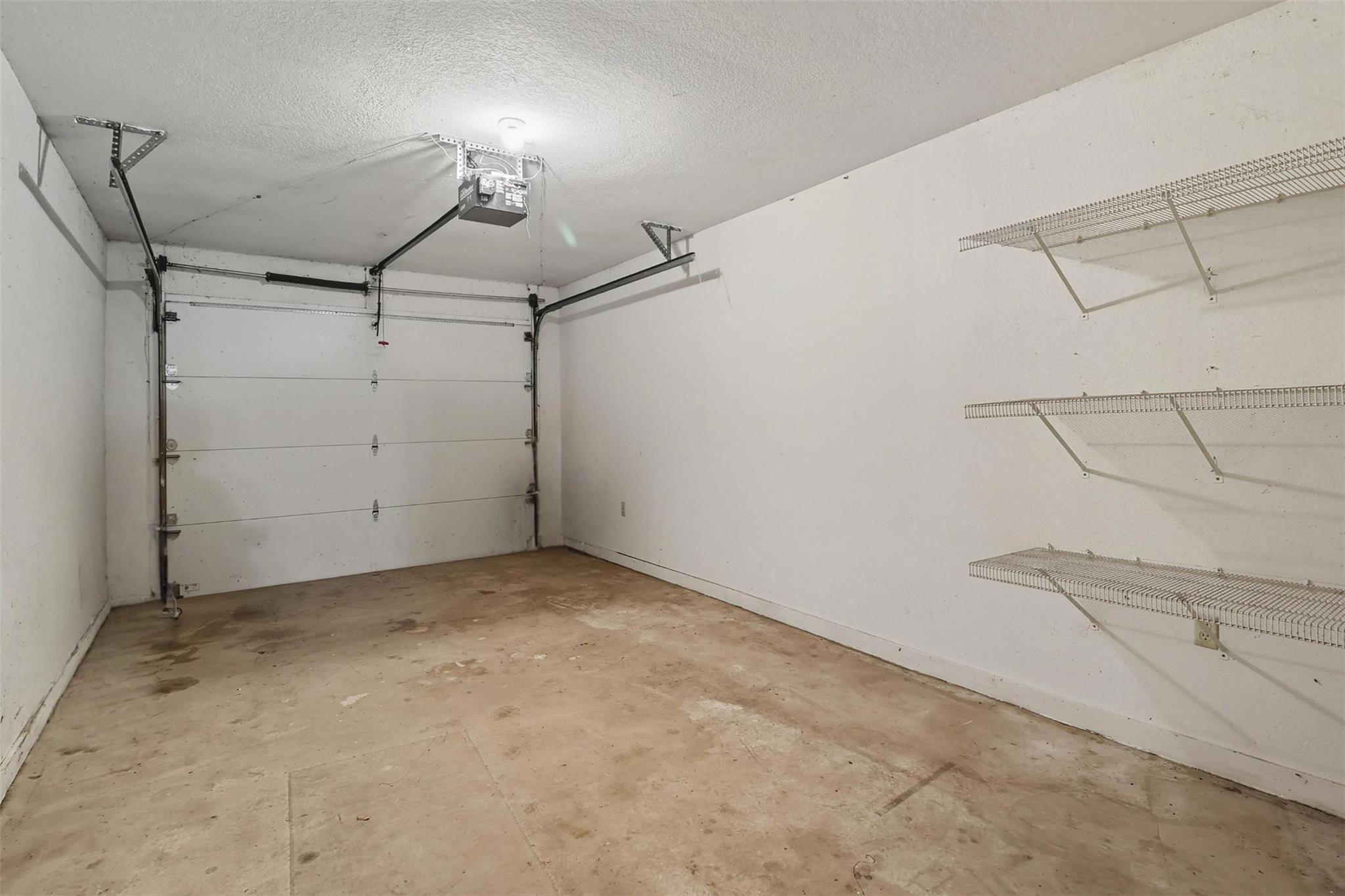 601 Lakeshore Loop, Tow, TX 78672