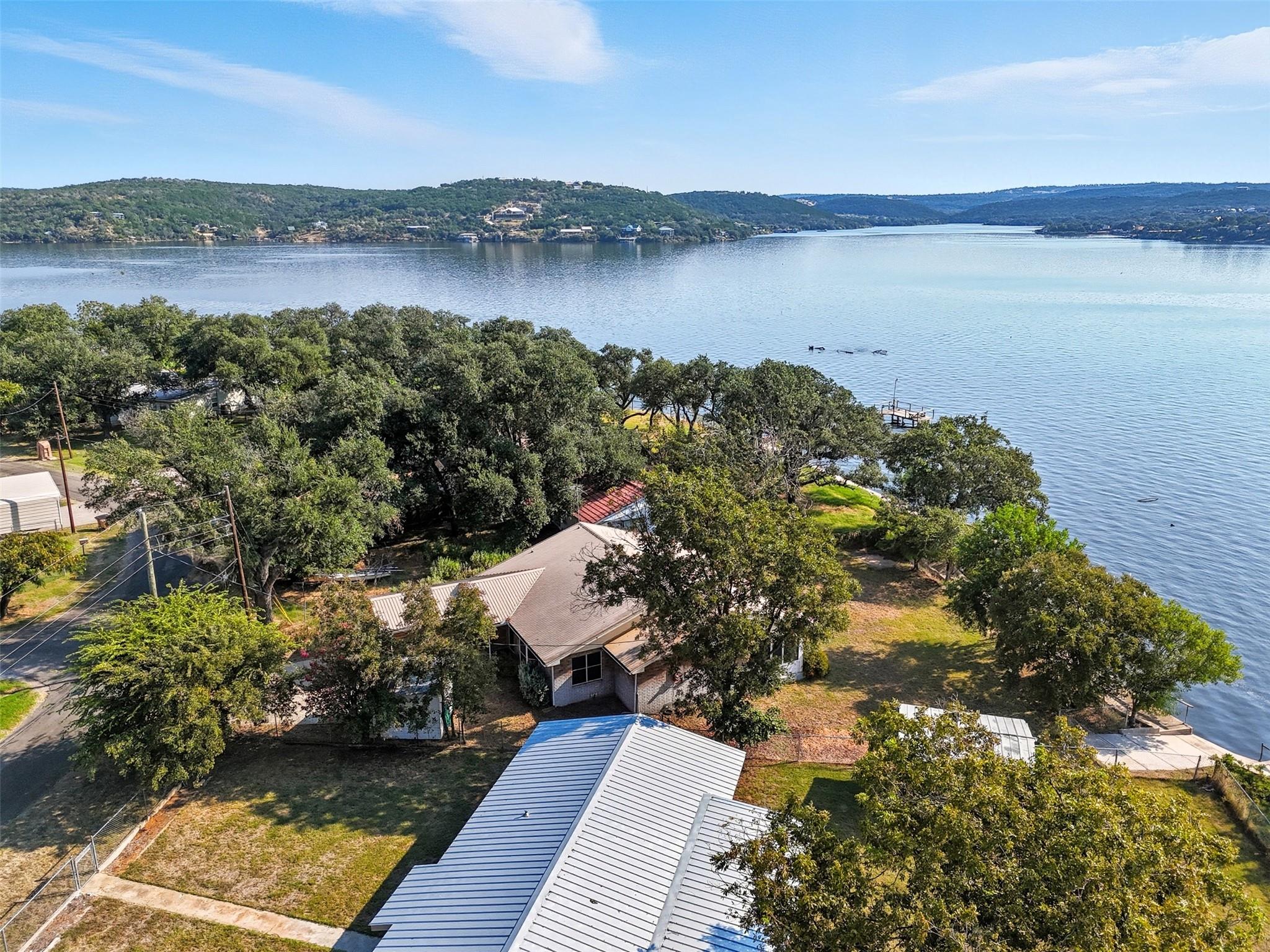 601 Lakeshore Loop, Tow, TX 78672