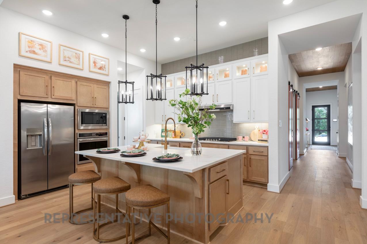 121 Ribera Dr, Liberty Hill, TX 78642