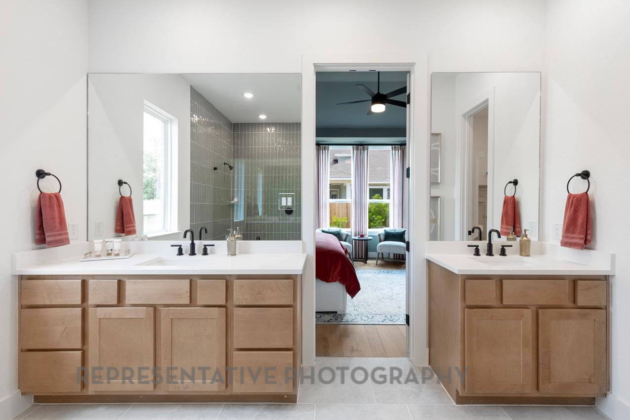 121 Ribera Dr, Liberty Hill, TX 78642