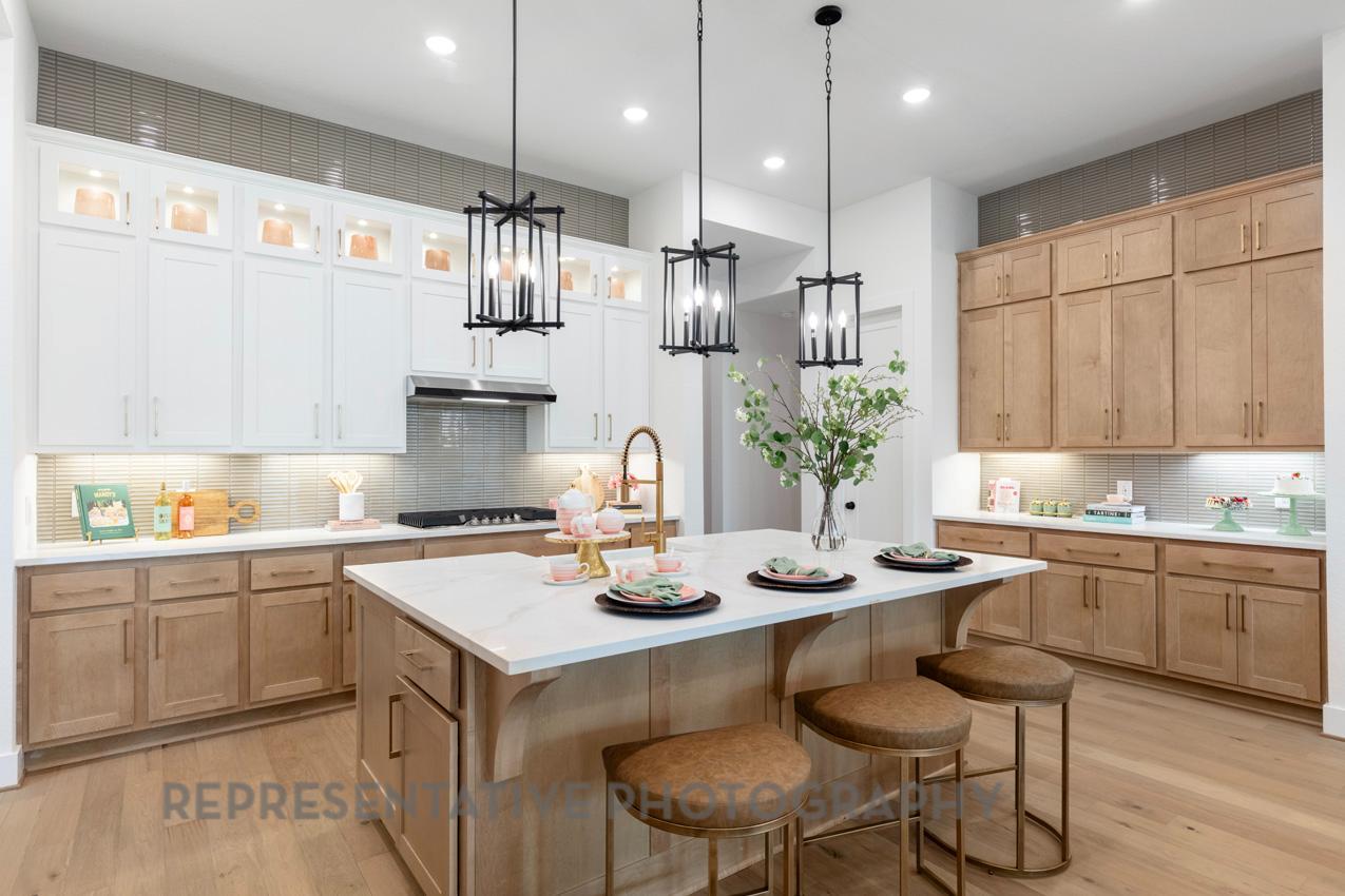 121 Ribera Dr, Liberty Hill, TX 78642