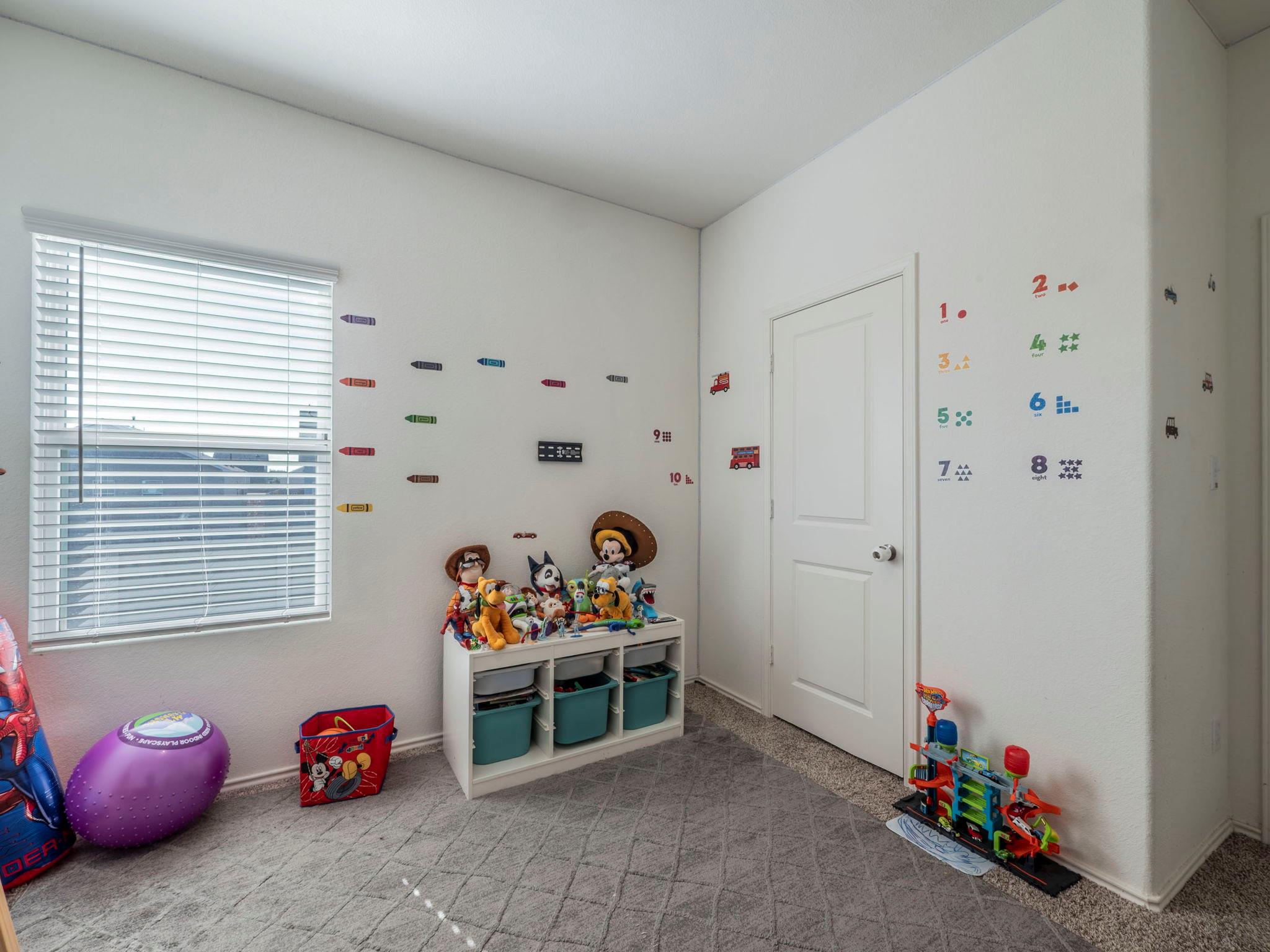 17813 Boardtree Dr, Elgin, TX 78621