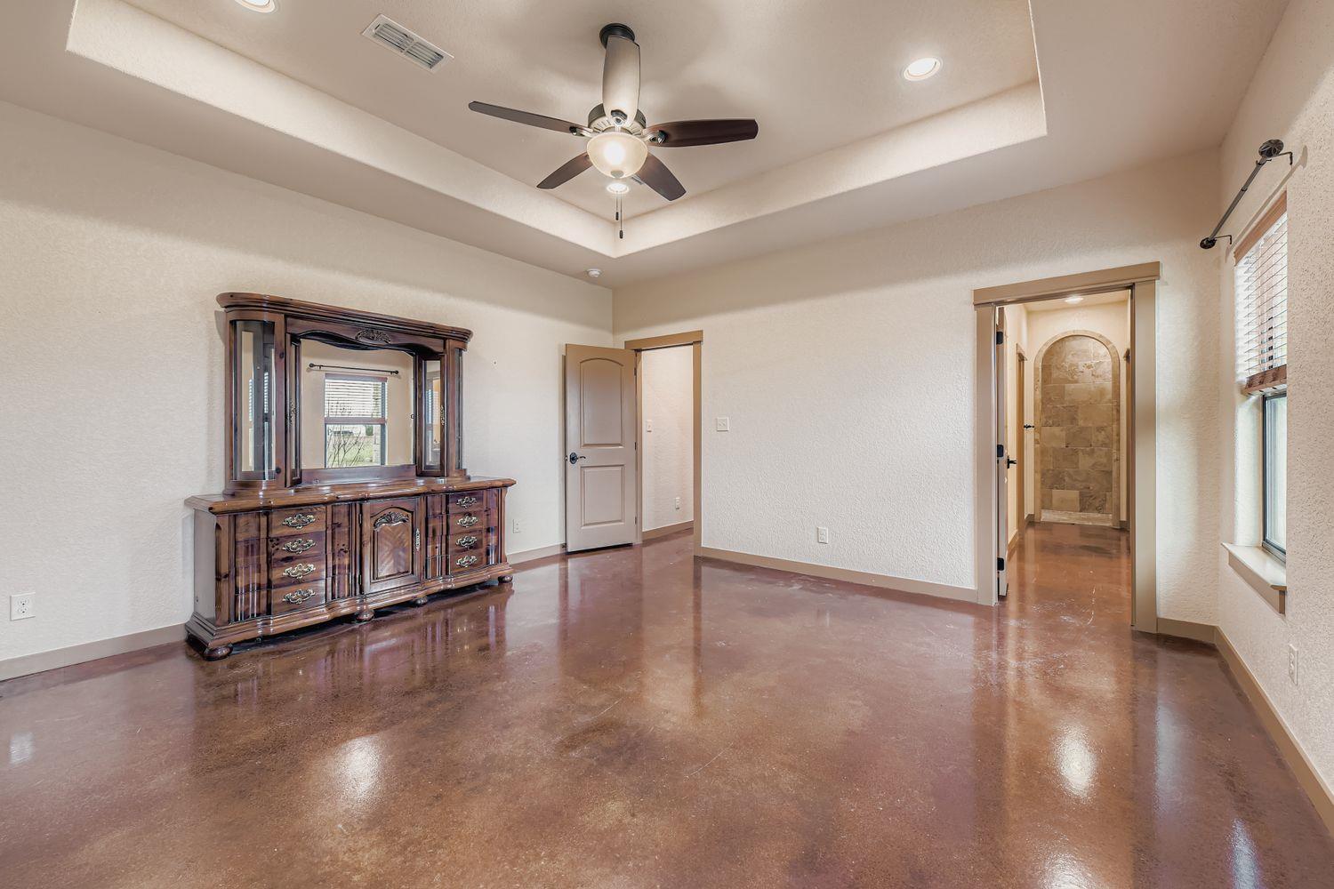 192 Freedom Dr, Georgetown, TX 78626