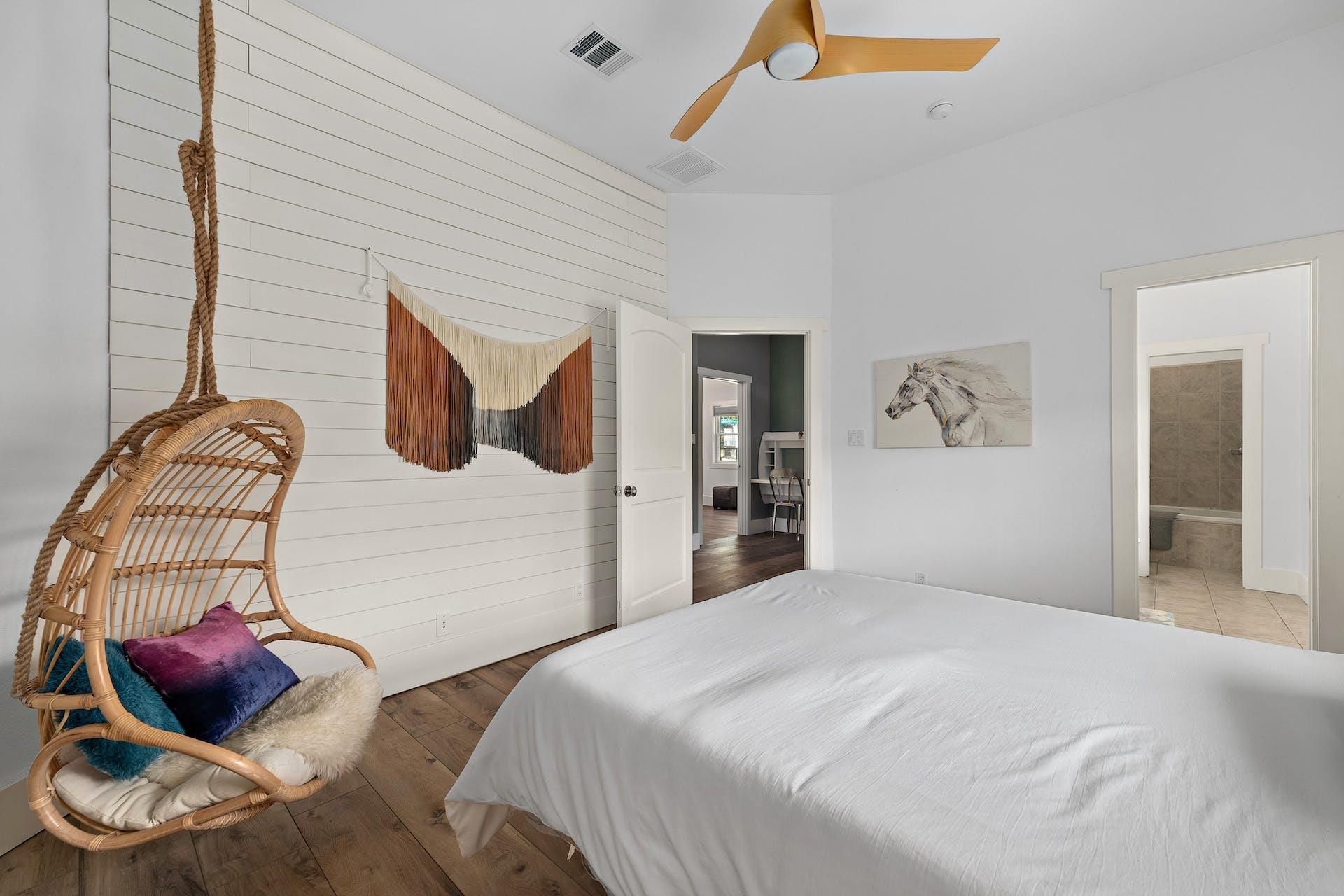 2001 Mestena Trl, Austin, TX 78733