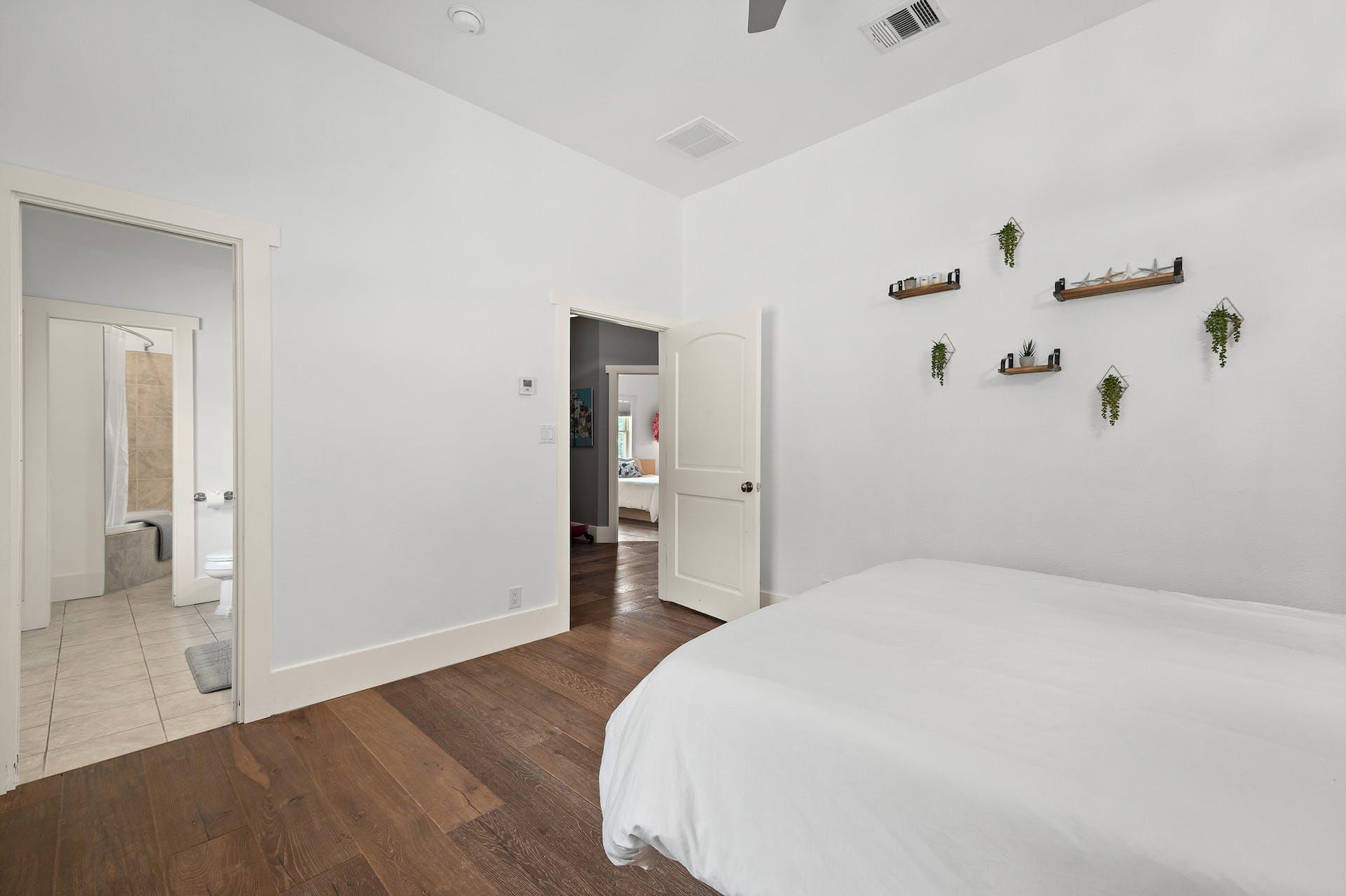 2001 Mestena Trl, Austin, TX 78733