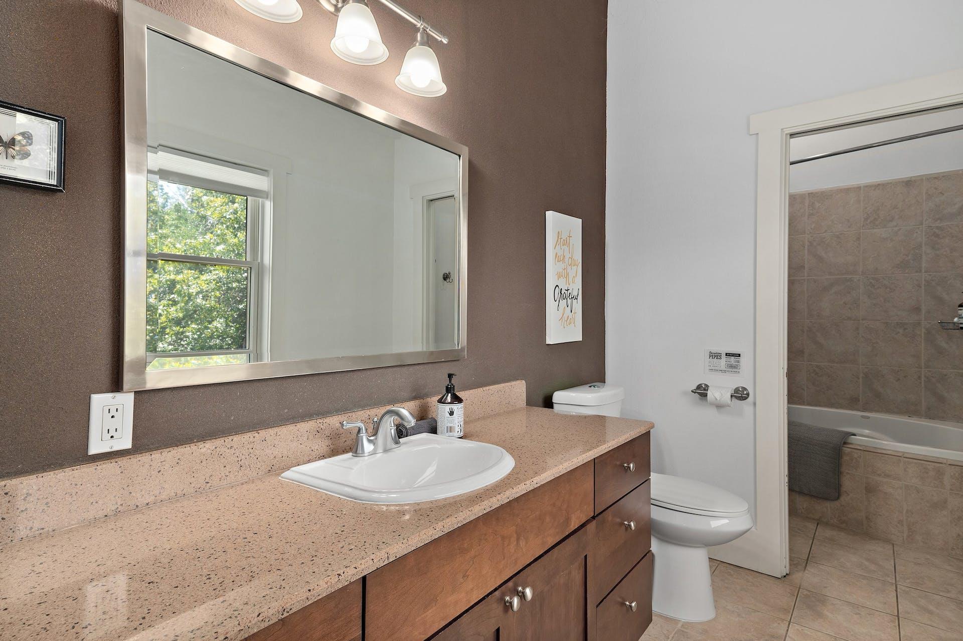 2001 Mestena Trl, Austin, TX 78733