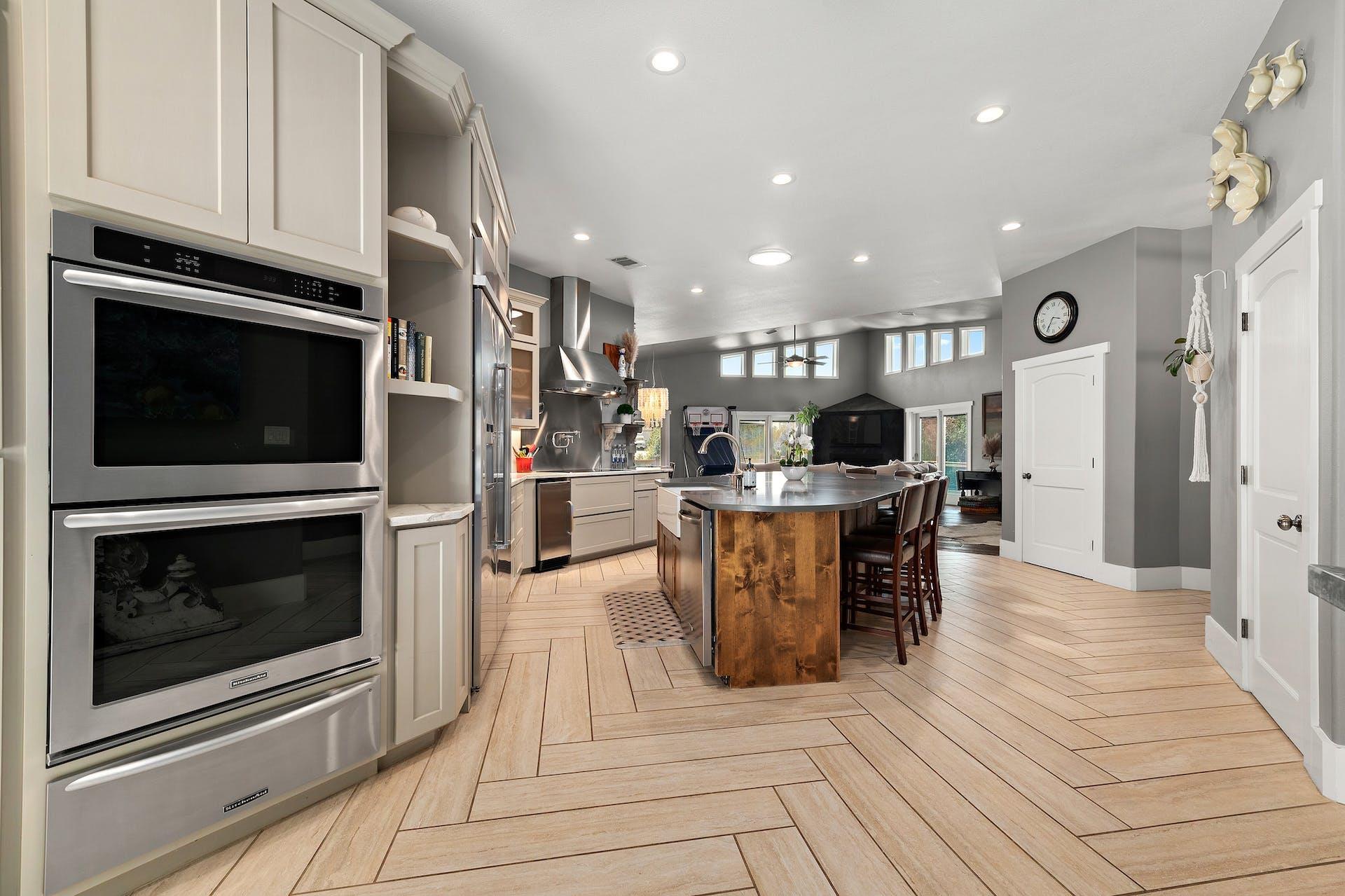 2001 Mestena Trl, Austin, TX 78733