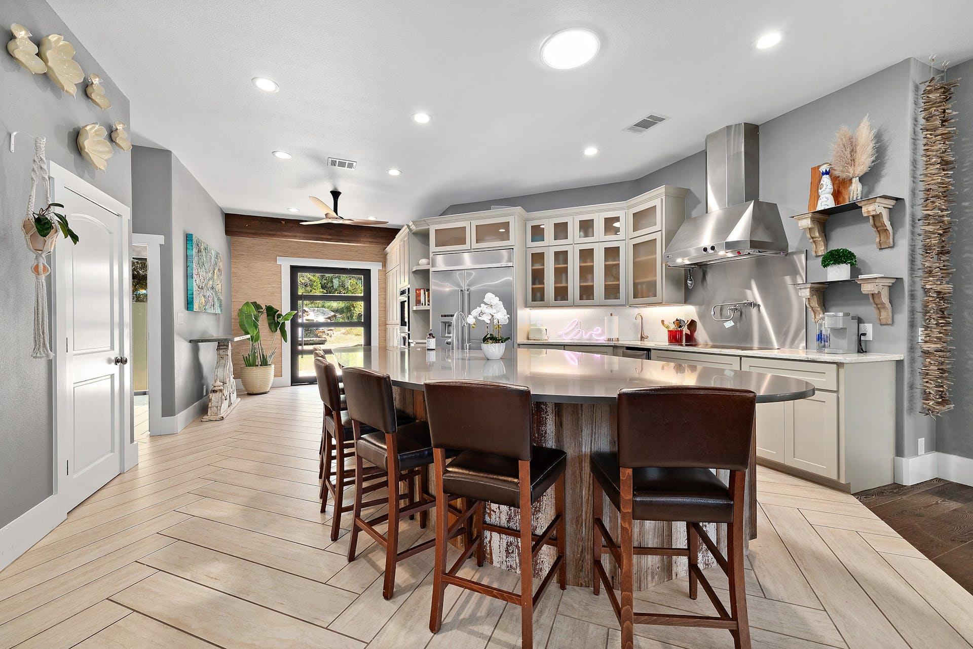 2001 Mestena Trl, Austin, TX 78733