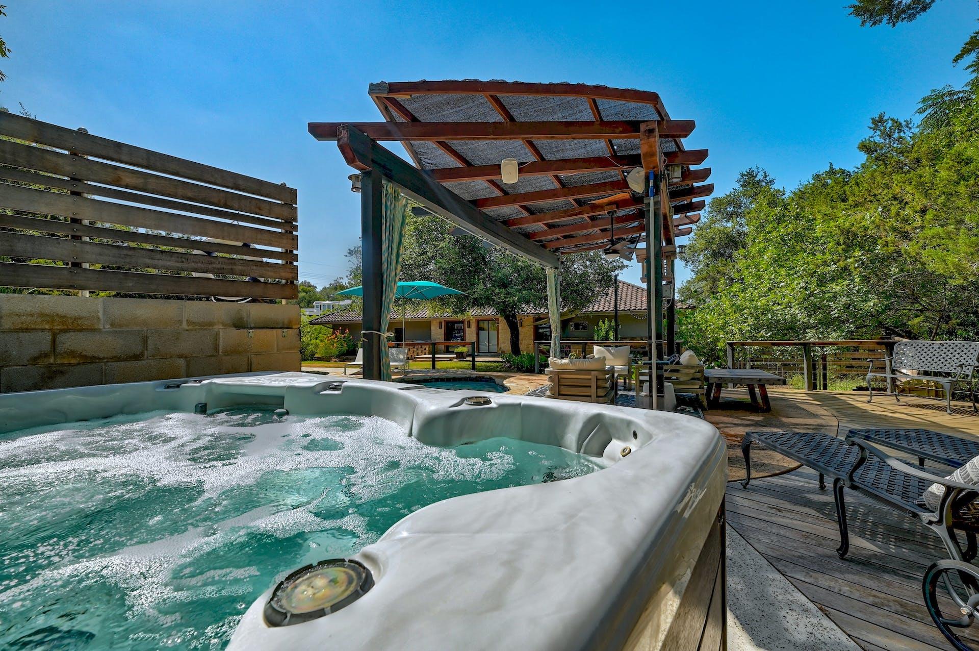 2001 Mestena Trl, Austin, TX 78733