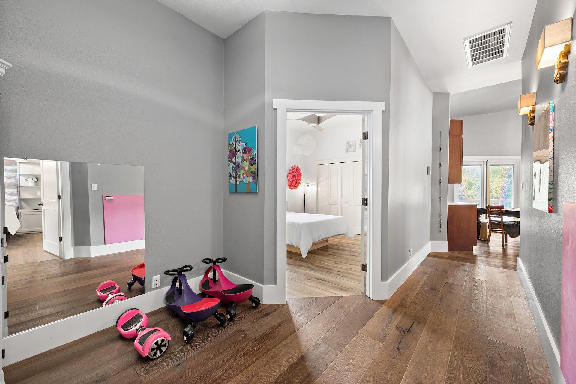 2001 Mestena Trl, Austin, TX 78733