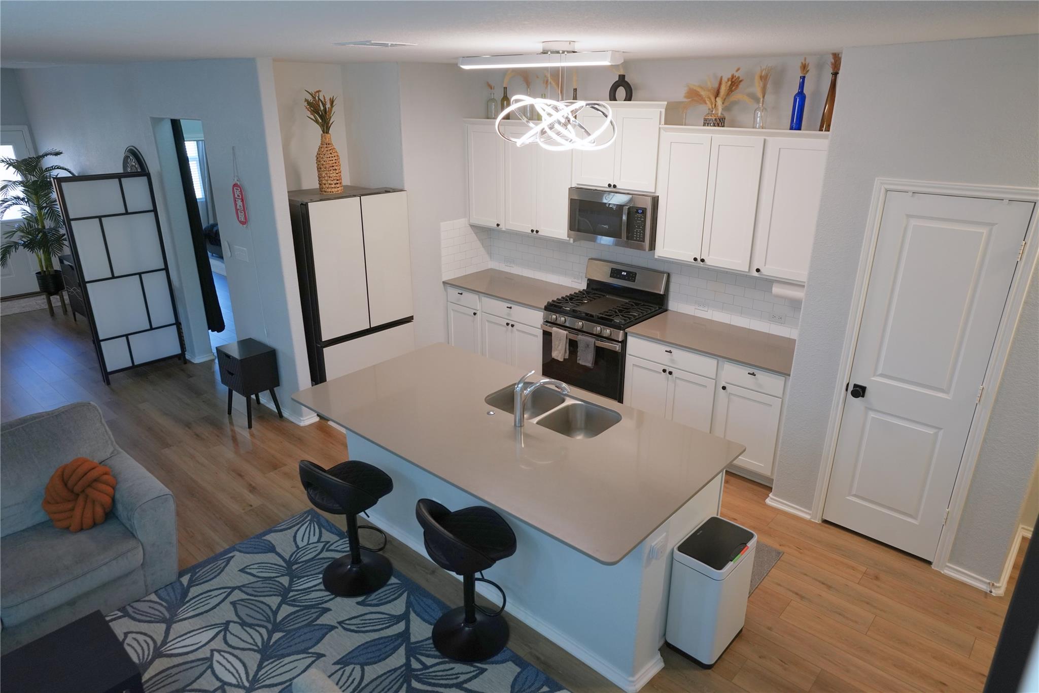 8014 Purple Aster Pass, Lago Vista, TX 78645