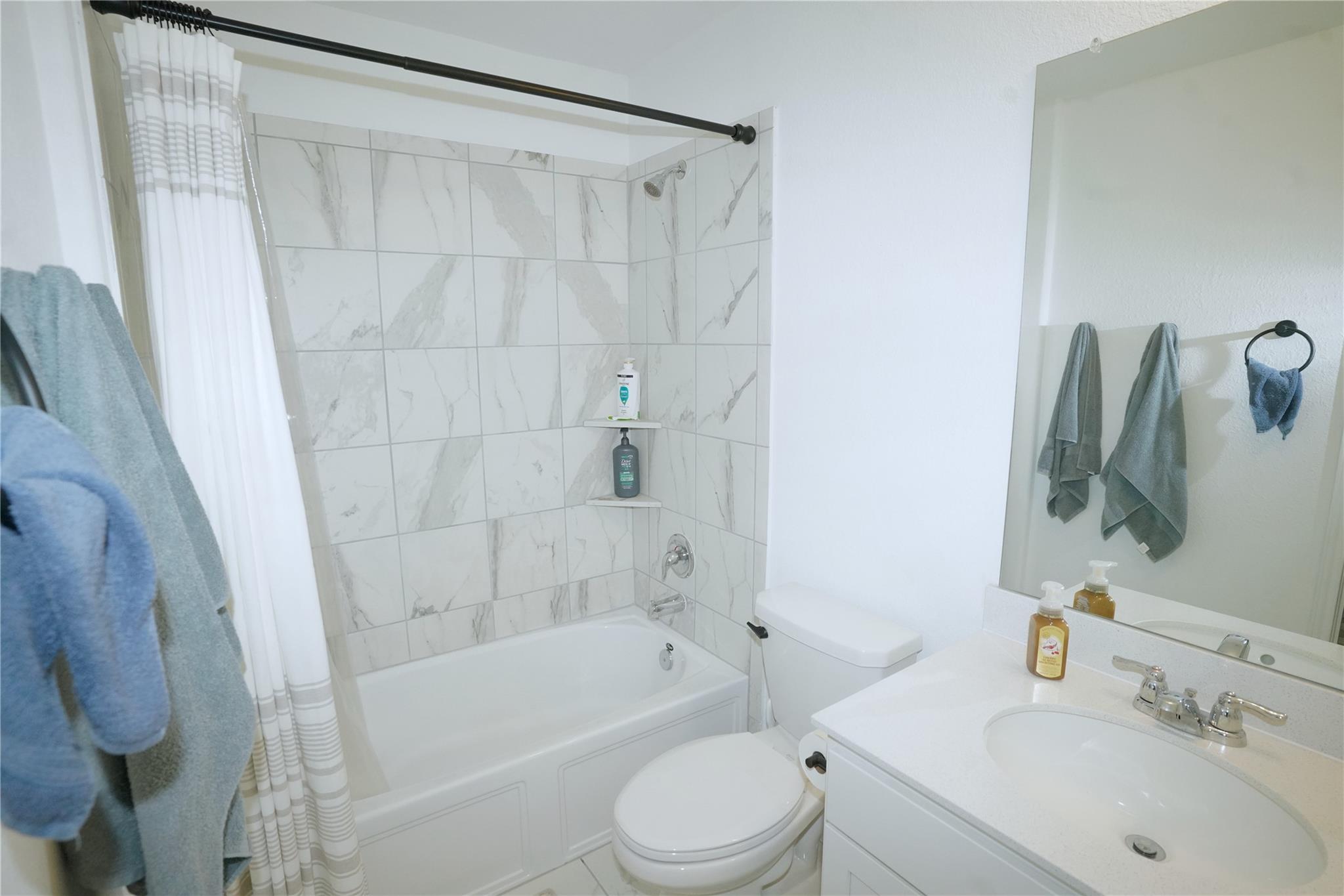 8014 Purple Aster Pass, Lago Vista, TX 78645